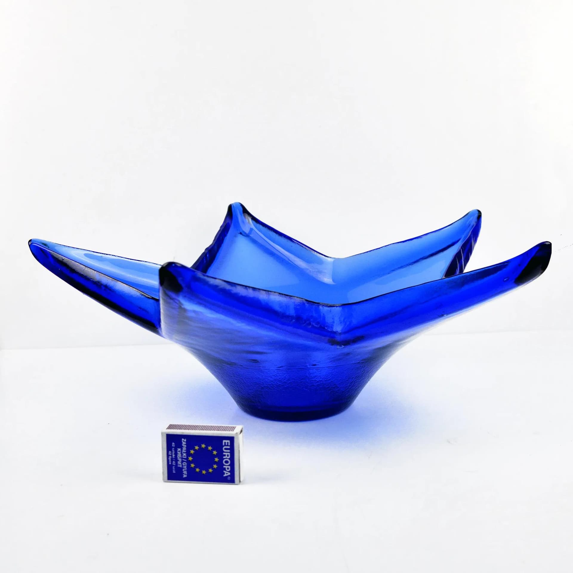 Bowl Starfish, blue glass, Ząbkowice, Poland, 1970s. - 128115