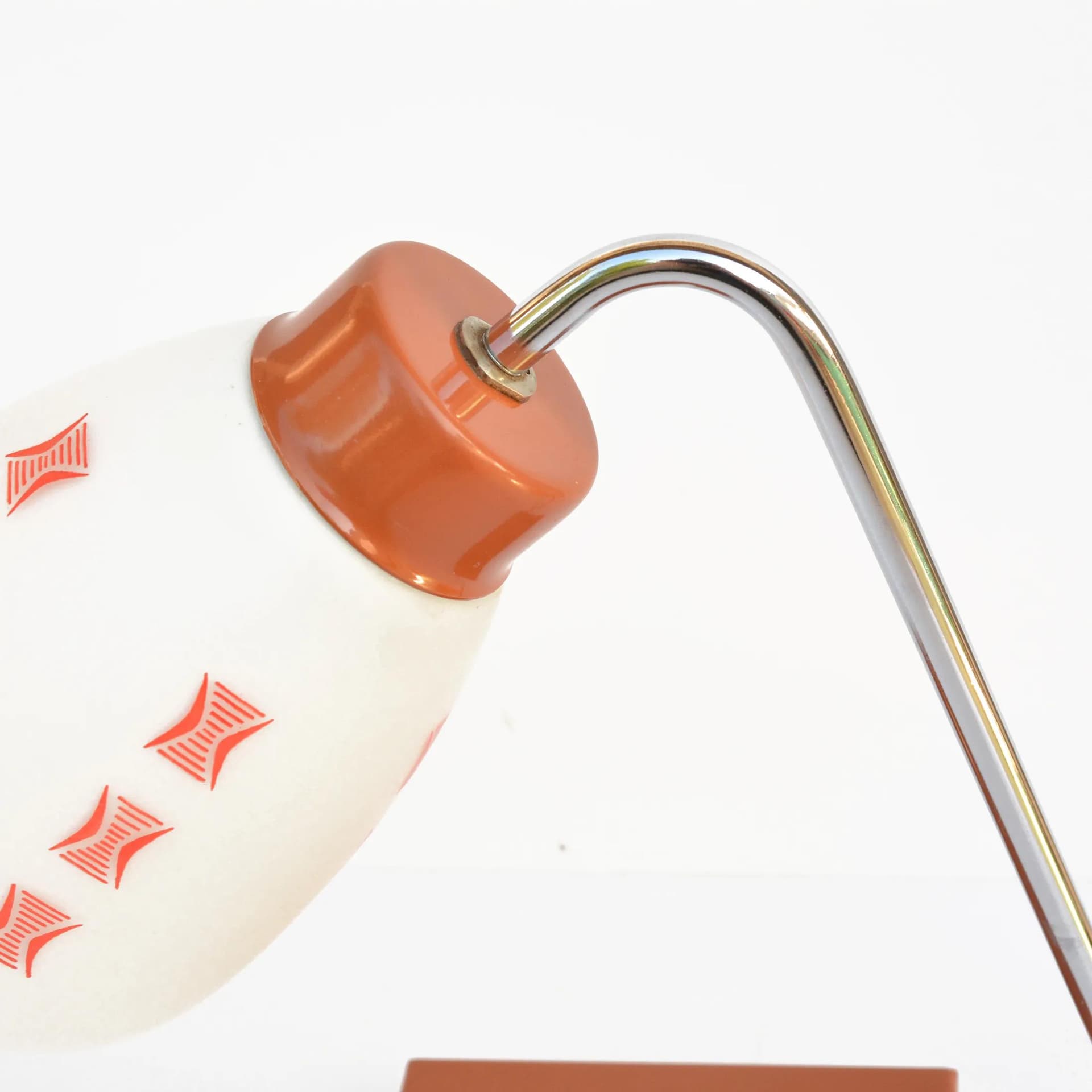 Lampa stołowa L 197-1383, szkło mleczne, stal brązowy, chrom, proj. J. Hurka, Lidokov, Czechosłowacja, lata 60. - 127520