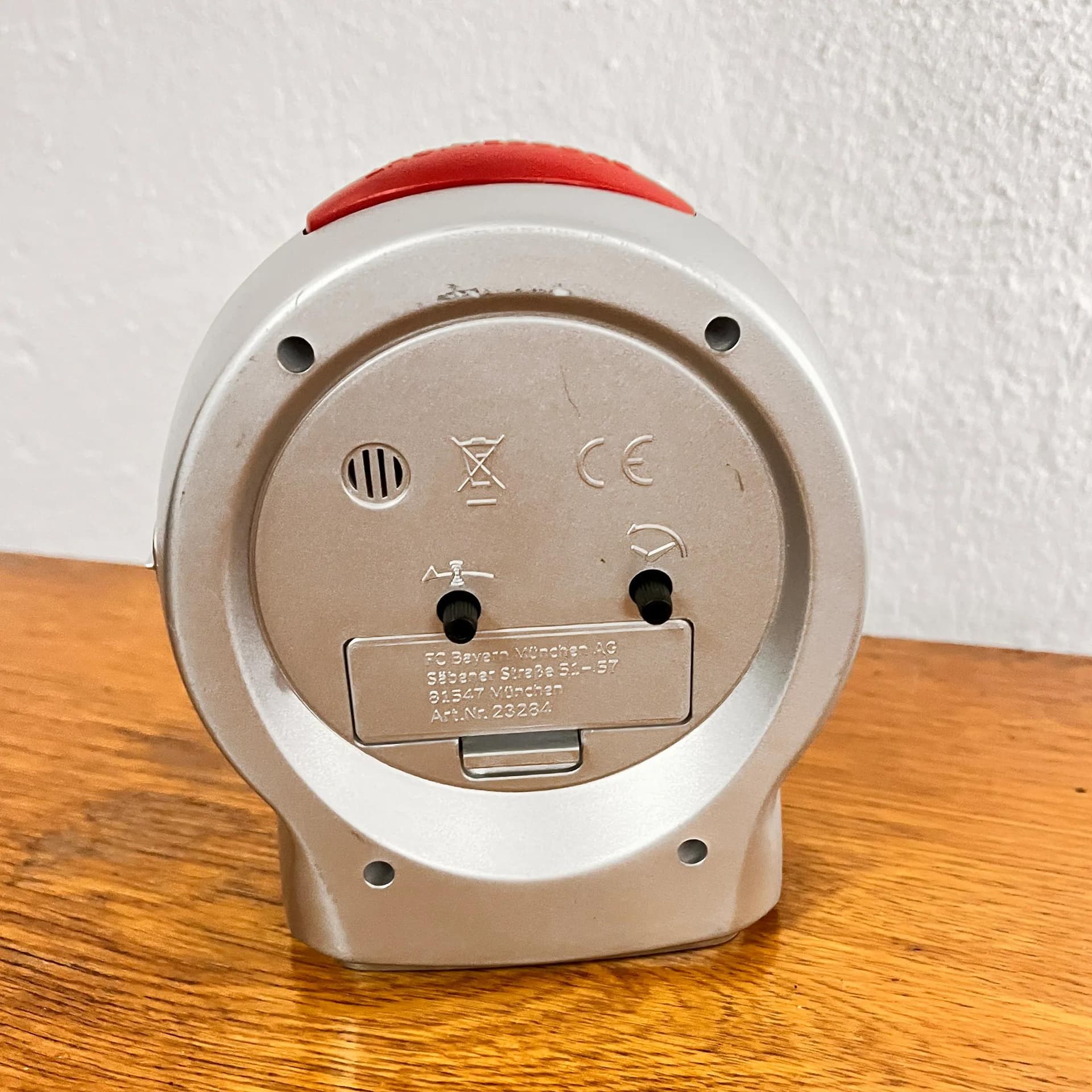 Alarm Clock FC Bayern München, red plastic, Kienzle, Germany, 1990s. - 127286