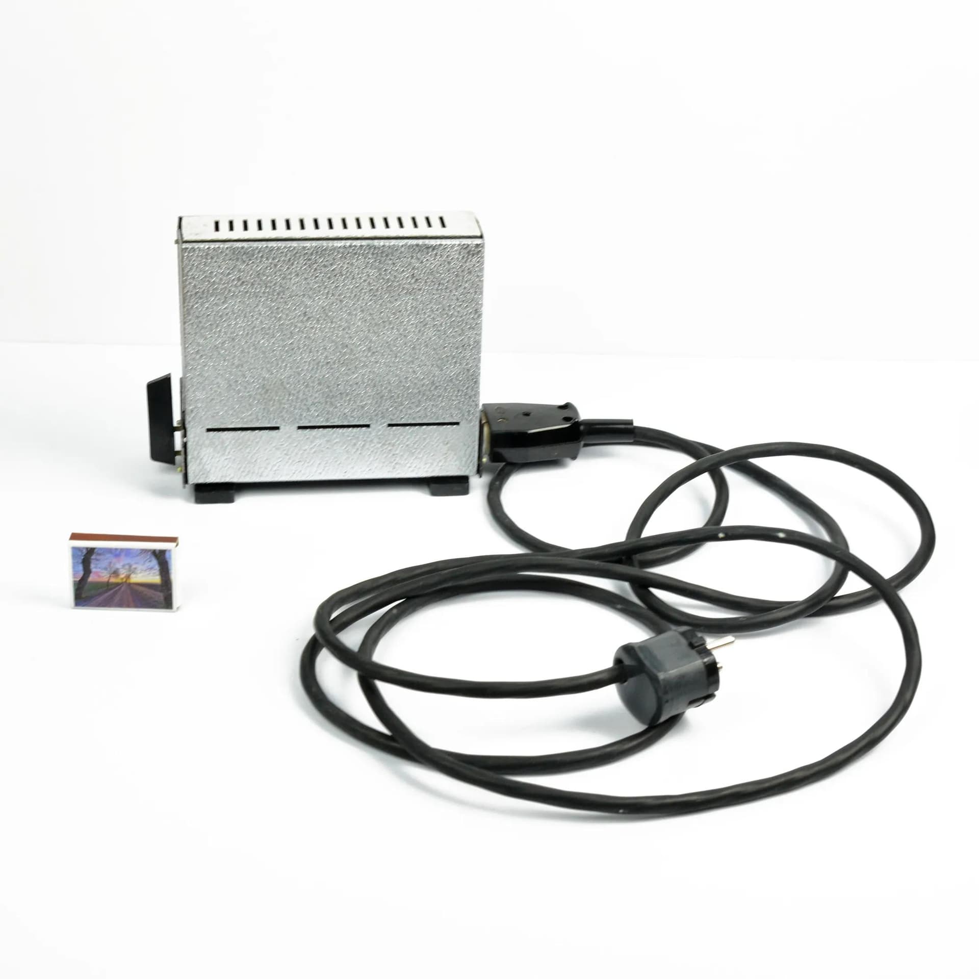 Toster skrzydełkowy, srebrny metal, czarny plastik, HAGEKA Brotröster Brandenburg, Niemcy, lata 60. - 126864