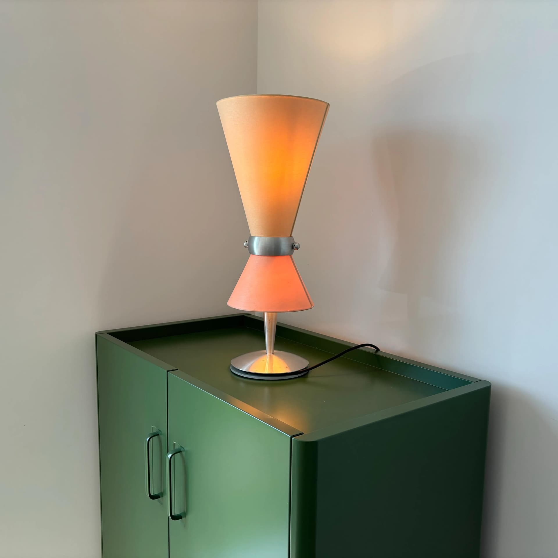 Lampa stołowa, aluminium beżowy, proj. J.-M. Da Costa, Serien, Niemcy, lata 90. - 8829