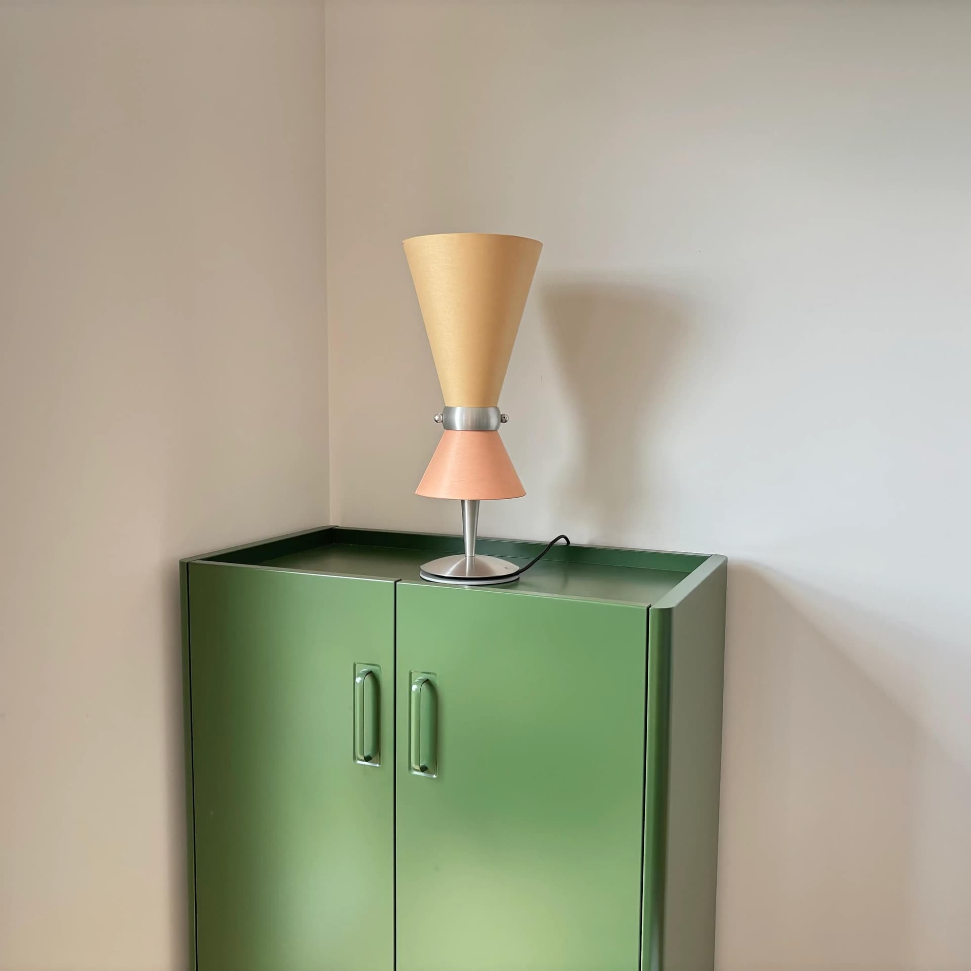 Lampa stołowa, aluminium beżowy, proj. J.-M. Da Costa, Serien, Niemcy, lata 90. - 8830