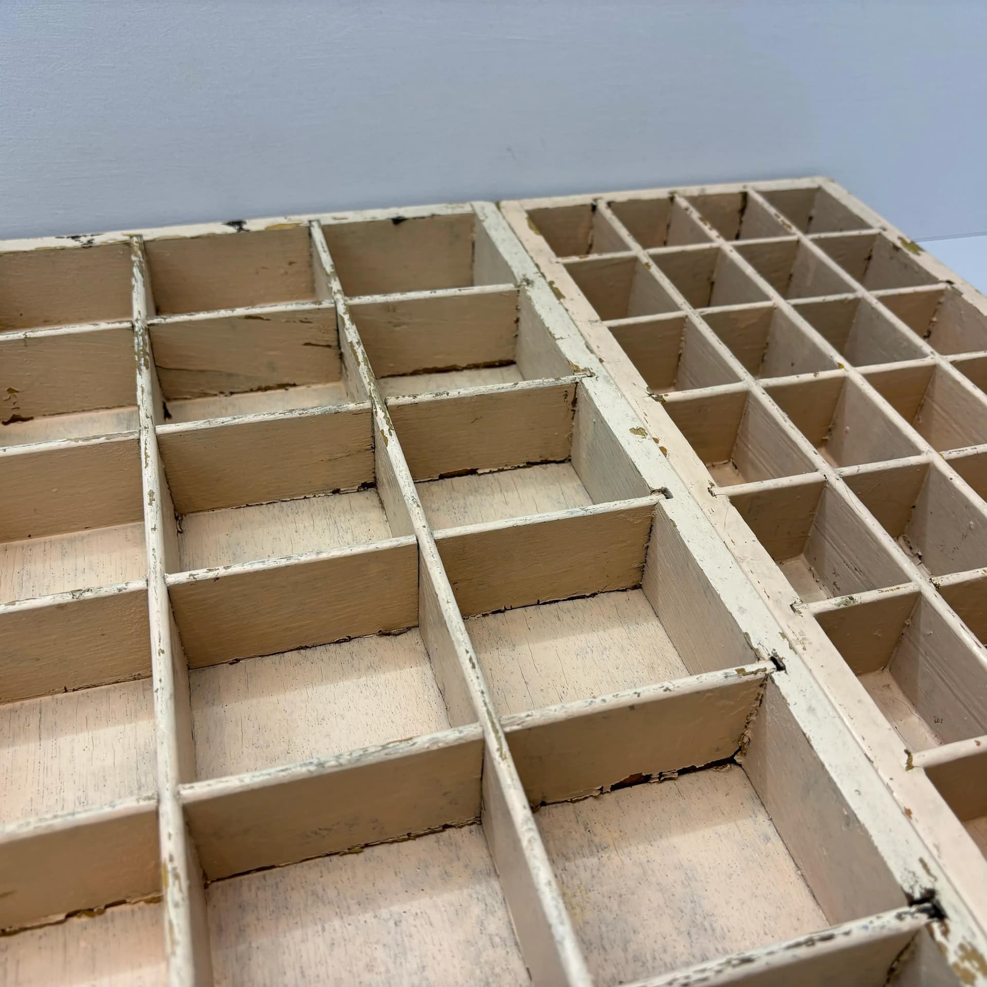 Organizer, beżowy, buk, Niemcy, lata 50. - 8820