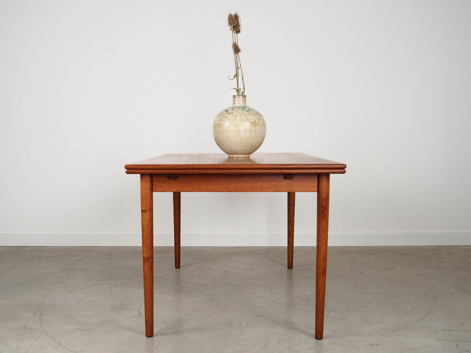 Dining table, brown teak, Denmark, 1970s. - 129839