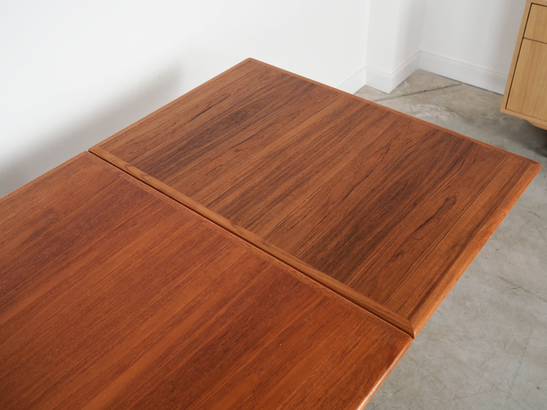 Dining table, brown teak, Denmark, 1970s. - 129844