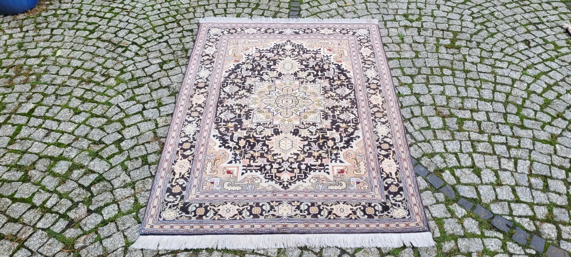 Rug Tabriz, 160x111 cm, multicolor, kork wool with silk, Iran, early 20th c. - 129969