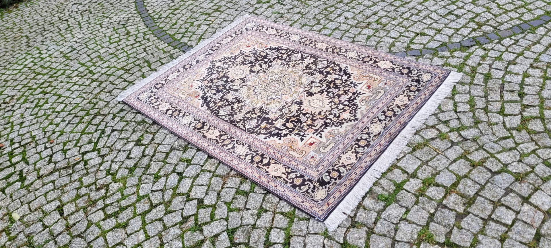 Rug Tabriz, 160x111 cm, multicolor, kork wool with silk, Iran, early 20th c. - 129976