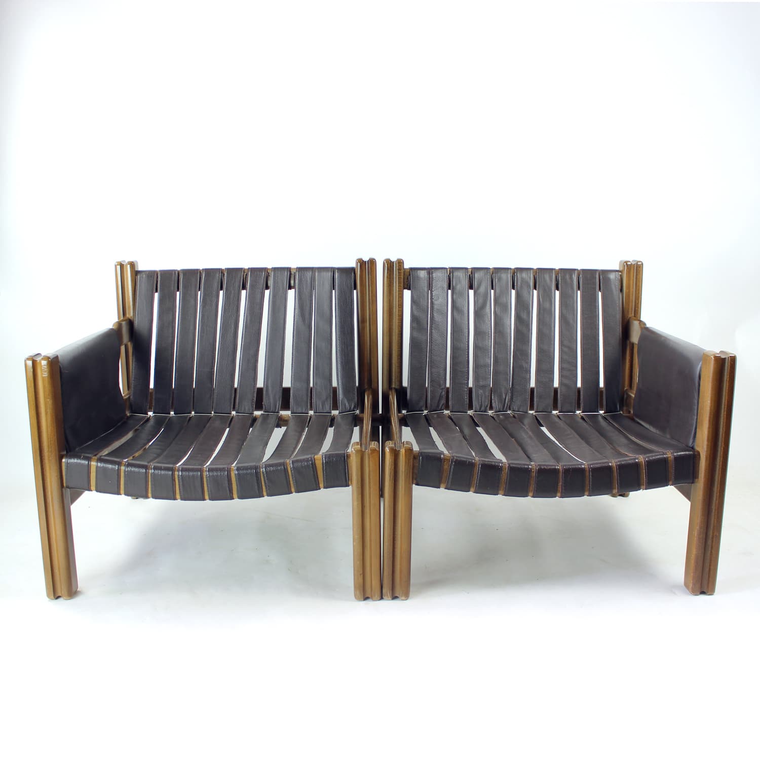 Sofa dwuosobowa Eduard, orzech ciemny, skóra ciemnobrązowa, proj. B. Hála, TON, Czechy, lata 80. - 130021