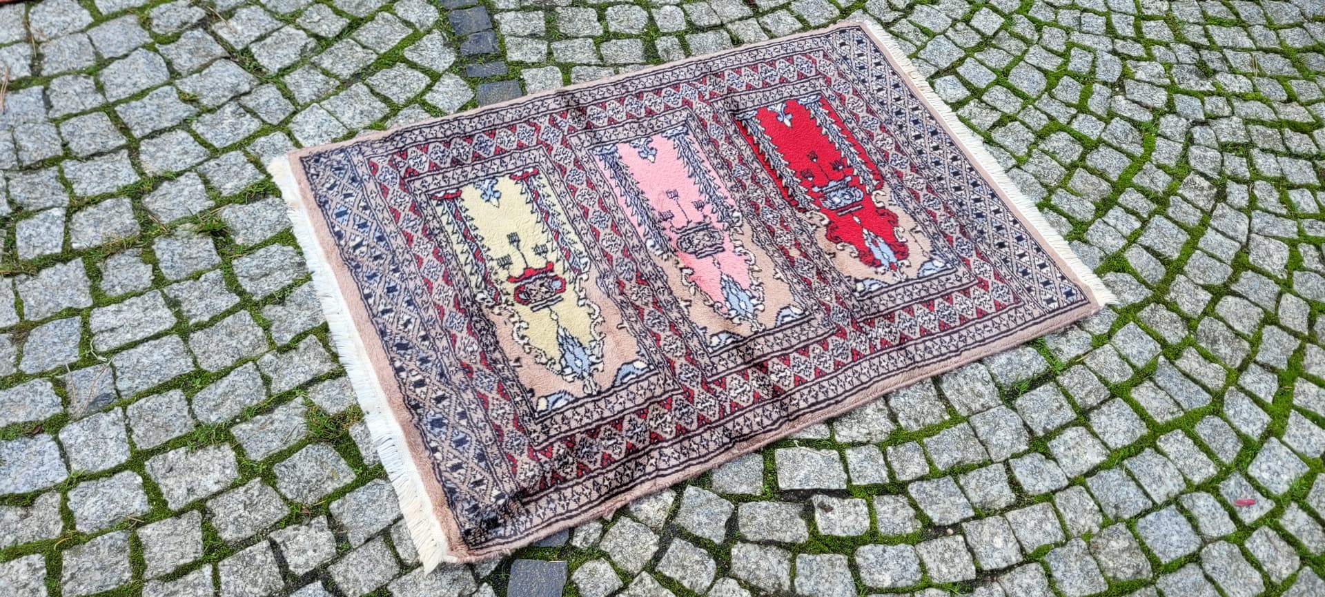 LŚNIĄCY DYWAN BUCHARA RĘCZNIE TKANY PAKISTAN 63/96CM - 130092