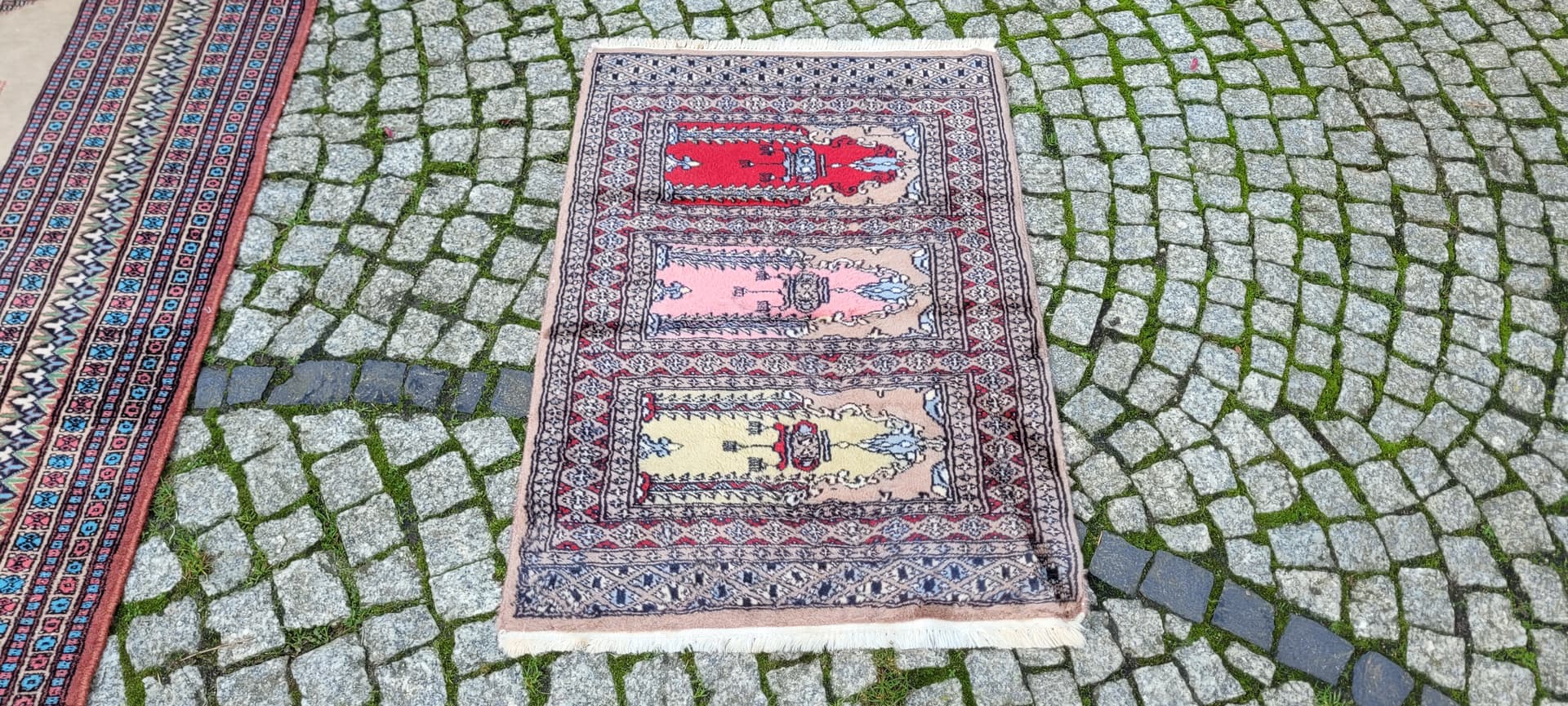 LŚNIĄCY DYWAN BUCHARA RĘCZNIE TKANY PAKISTAN 63/96CM - 130089