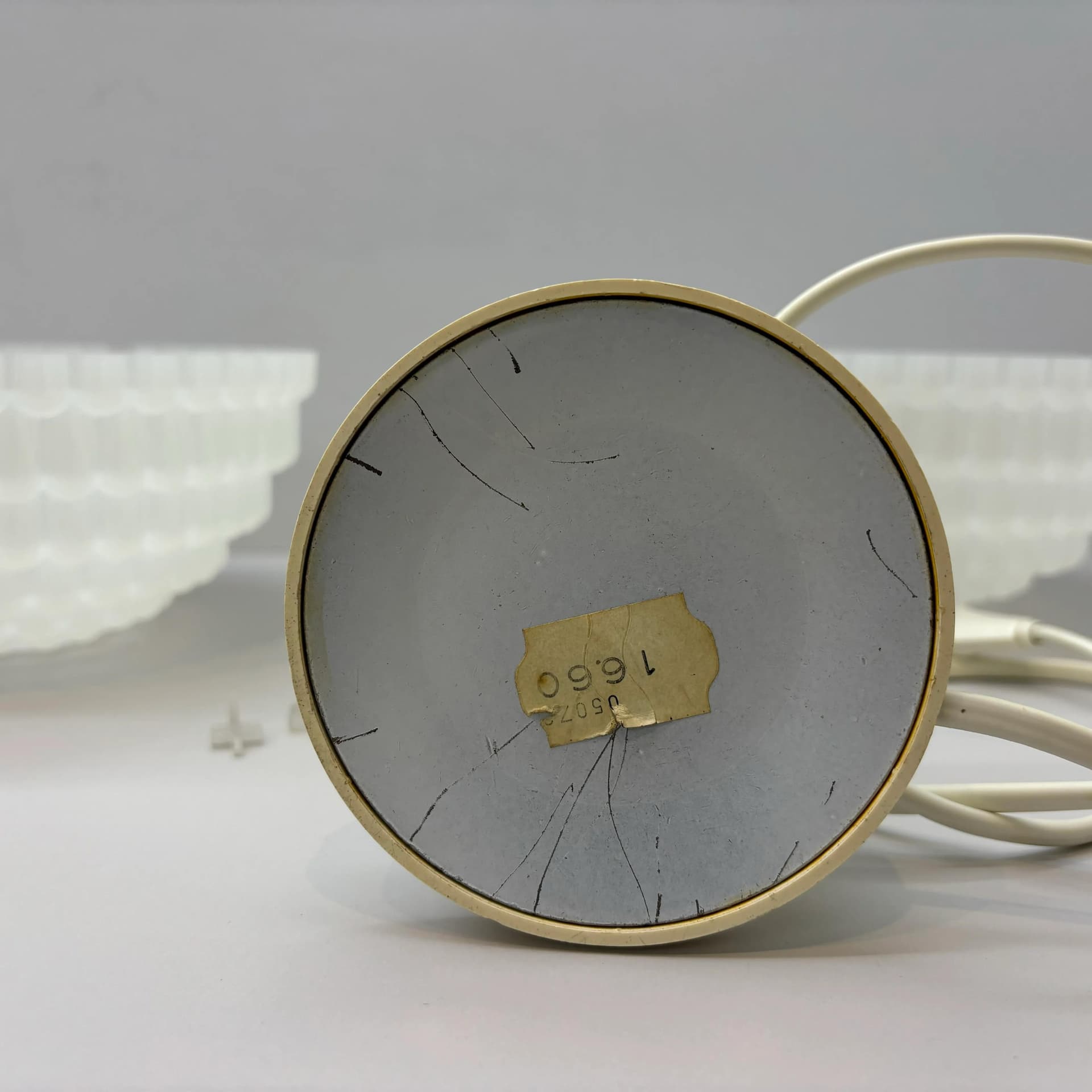 Lampka nocna Space Age, plastik ivory white, akryl ivory white, Szwecja, lata 70. - 8854