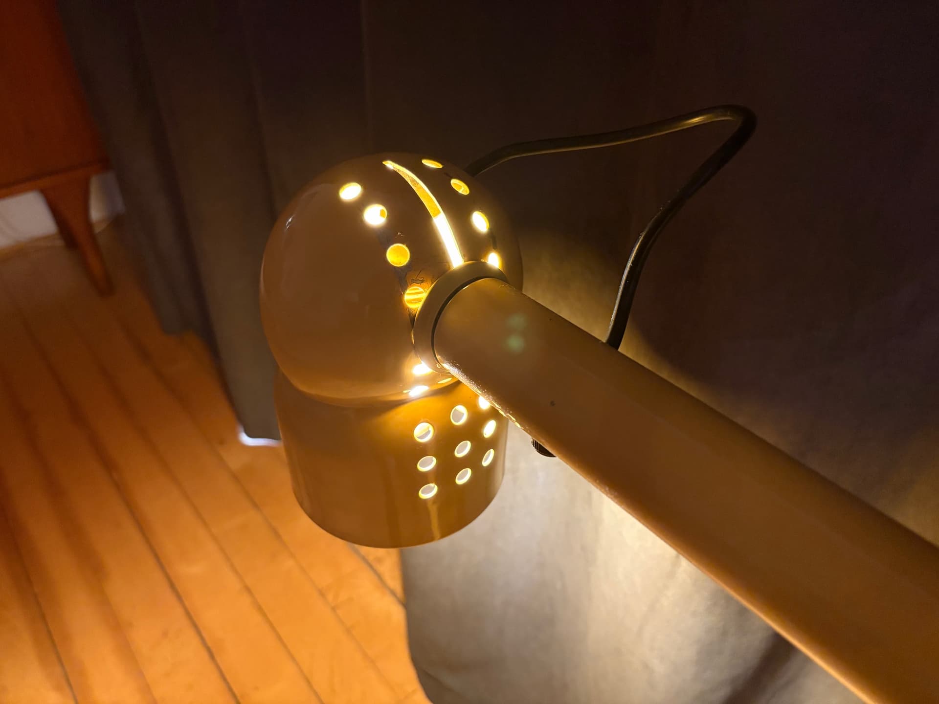 Unikalna lampa podłogowa „Robot” proj. Elio Martinelli , Martinelli Luce, Włochy, lata 60. - 130183