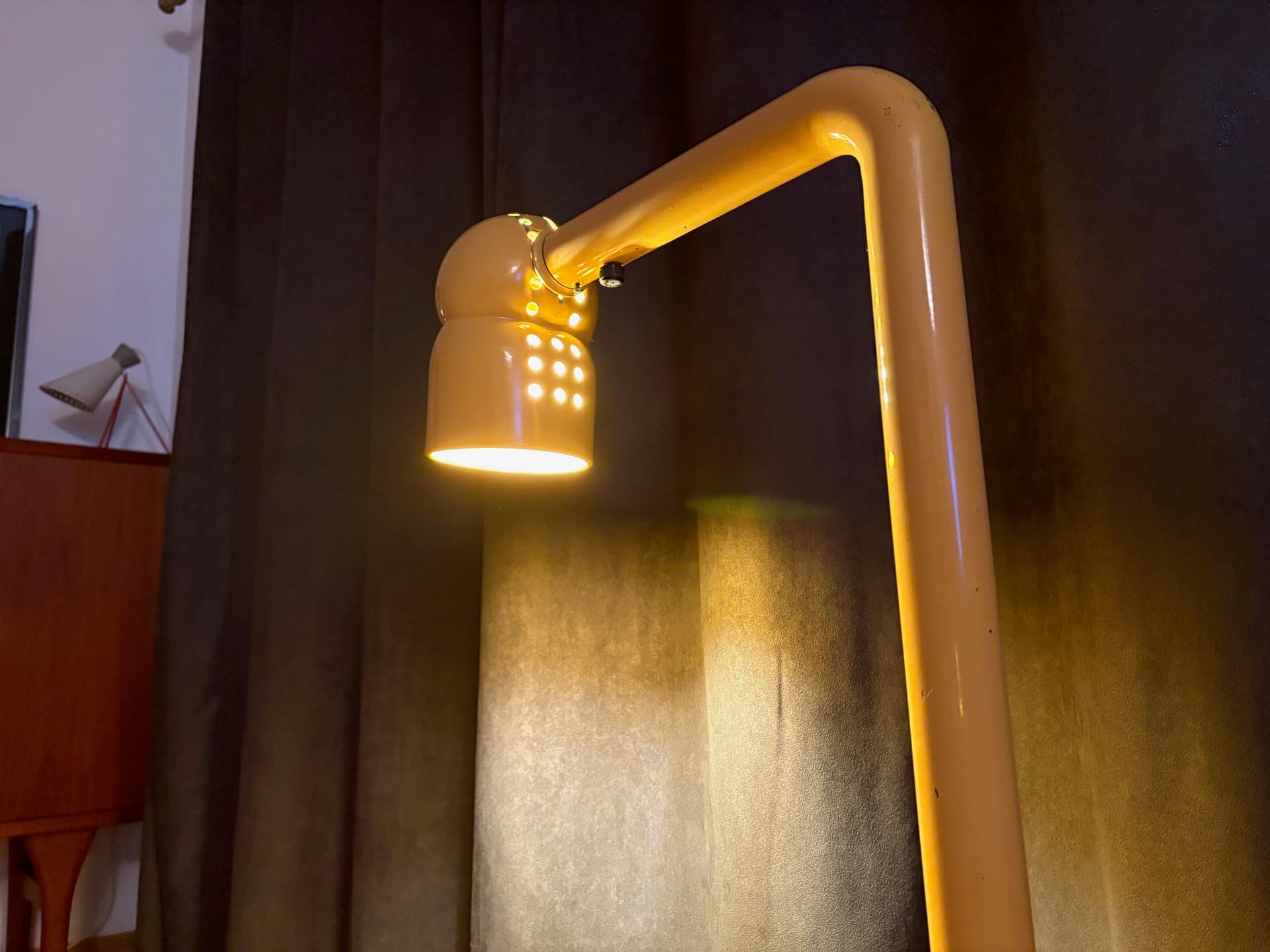 Unikalna lampa podłogowa „Robot” proj. Elio Martinelli , Martinelli Luce, Włochy, lata 60. - 130187