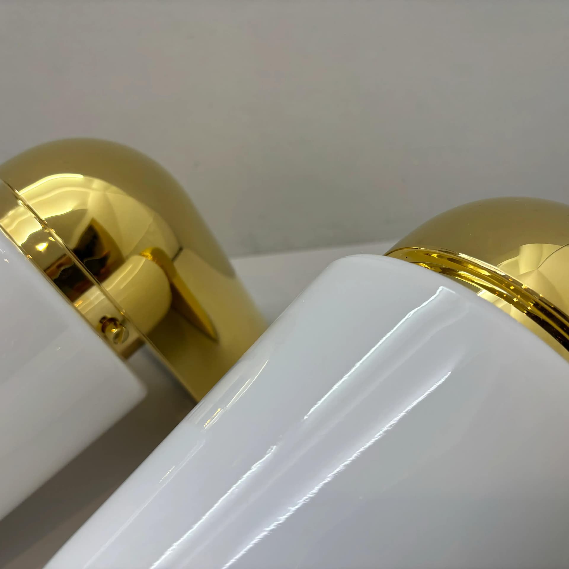 Para kinkietów 3345, złocone tworzywo, szkło mleczne, Glashutte Limburg, Niemcy, lata 90. - 8936