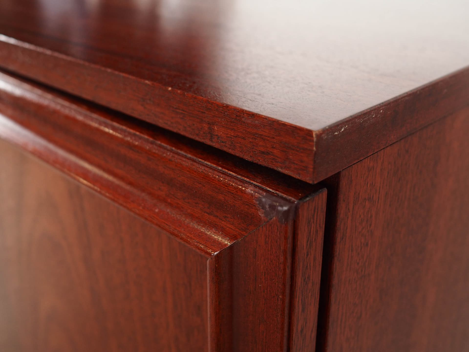 Szafka, mahoń ciemnobrązowy, Dania, lata 80. - 130298