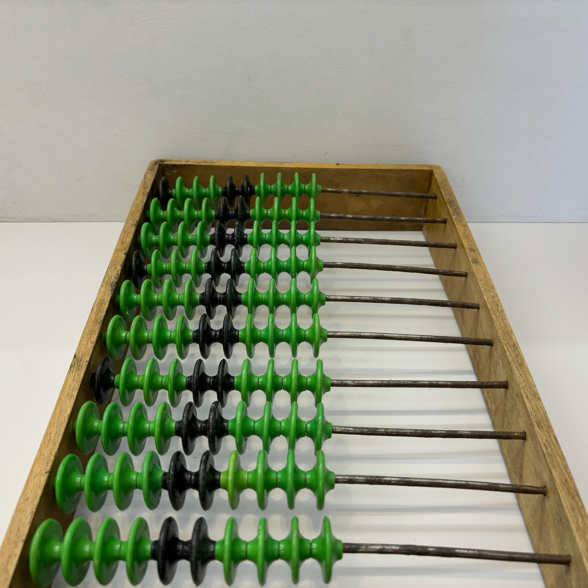 Abacus, beech wood honey, metal, green black plastic, Poland, 1960s. - 8923