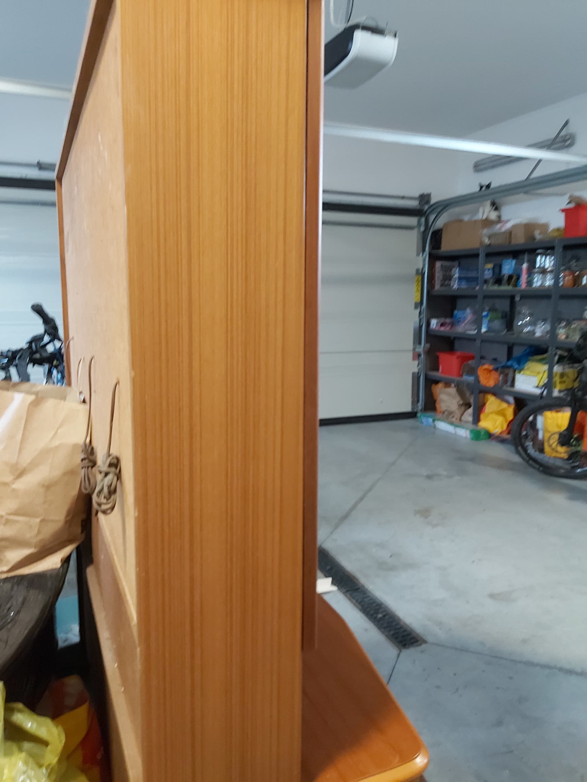 Kredens, teak brązowy, Anglia, lata 70. - 130422