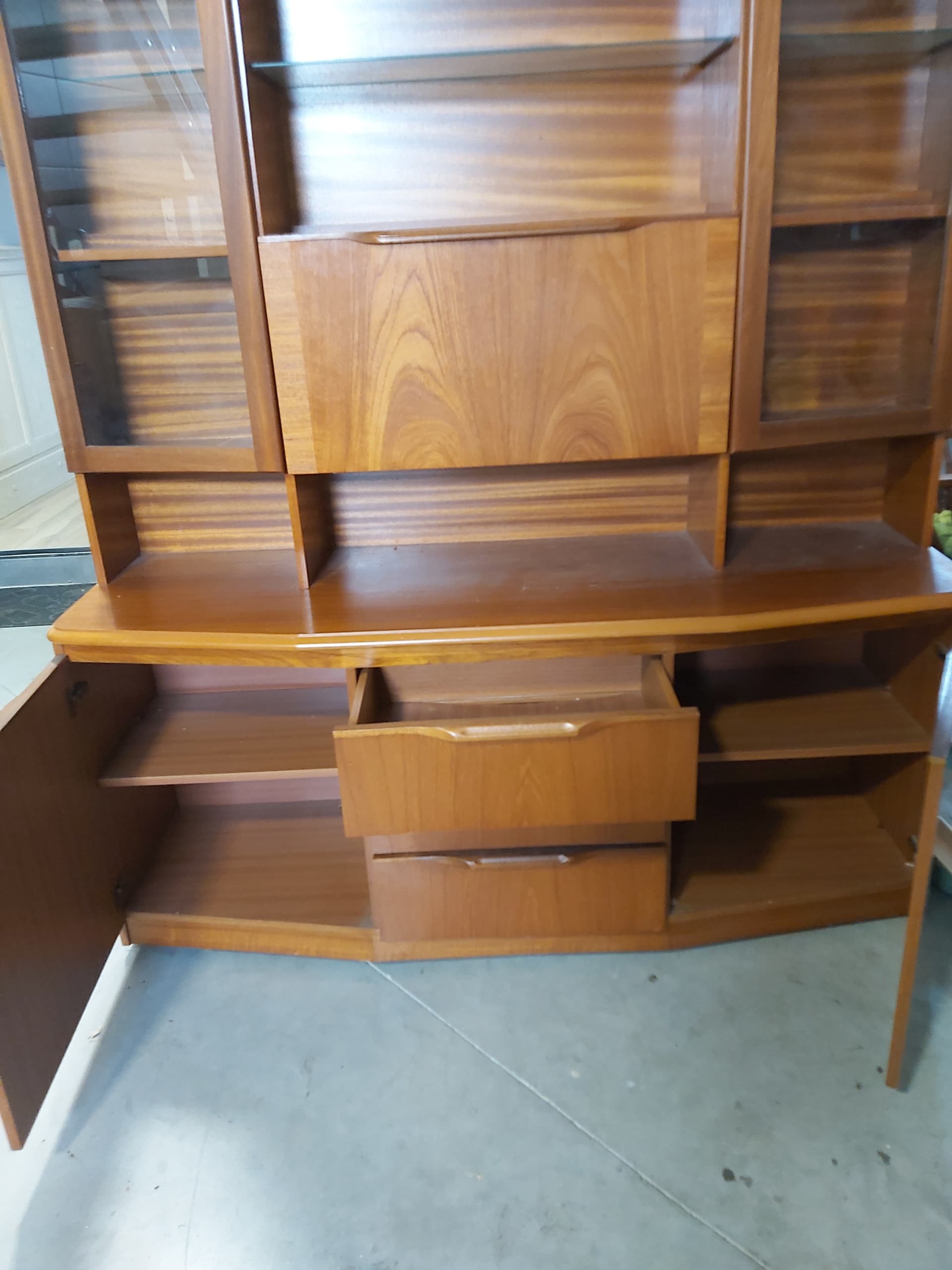 Kredens, teak brązowy, Anglia, lata 70. - 130419