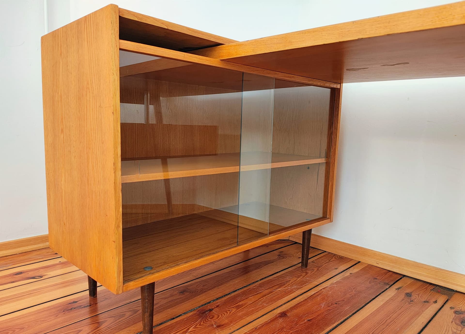 Desk, brown wood, by B. Landsman, UP Závody, Czechoslovakia, 1960s. - 130457