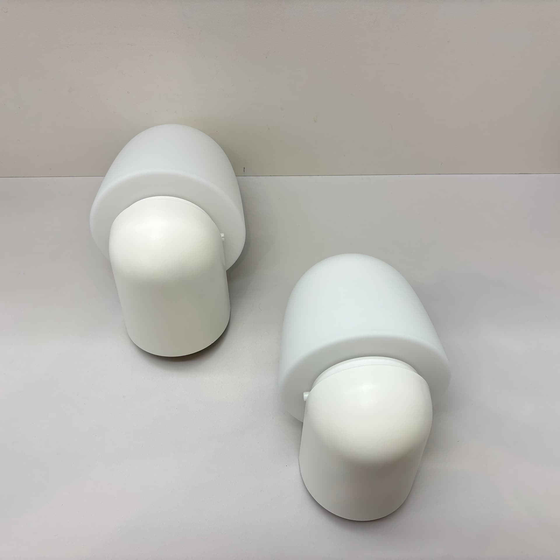 Para kinkietów Glashutte Limburg 3254, szkło opalowe białe, Niemcy, lata 80. - 130919