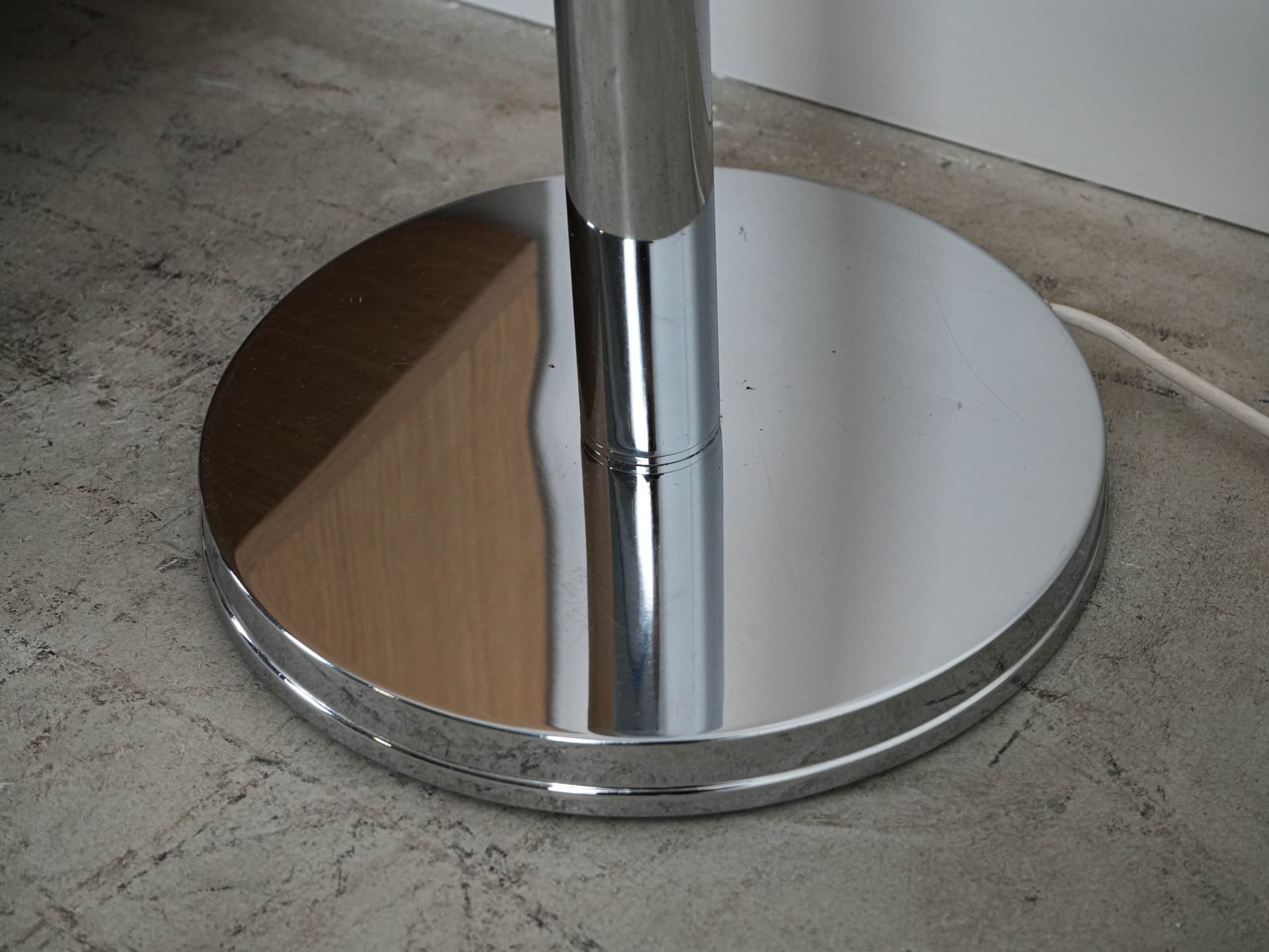 Floor Lamp Space Age, chrome silver metal, Italy, 1970s. - 131069