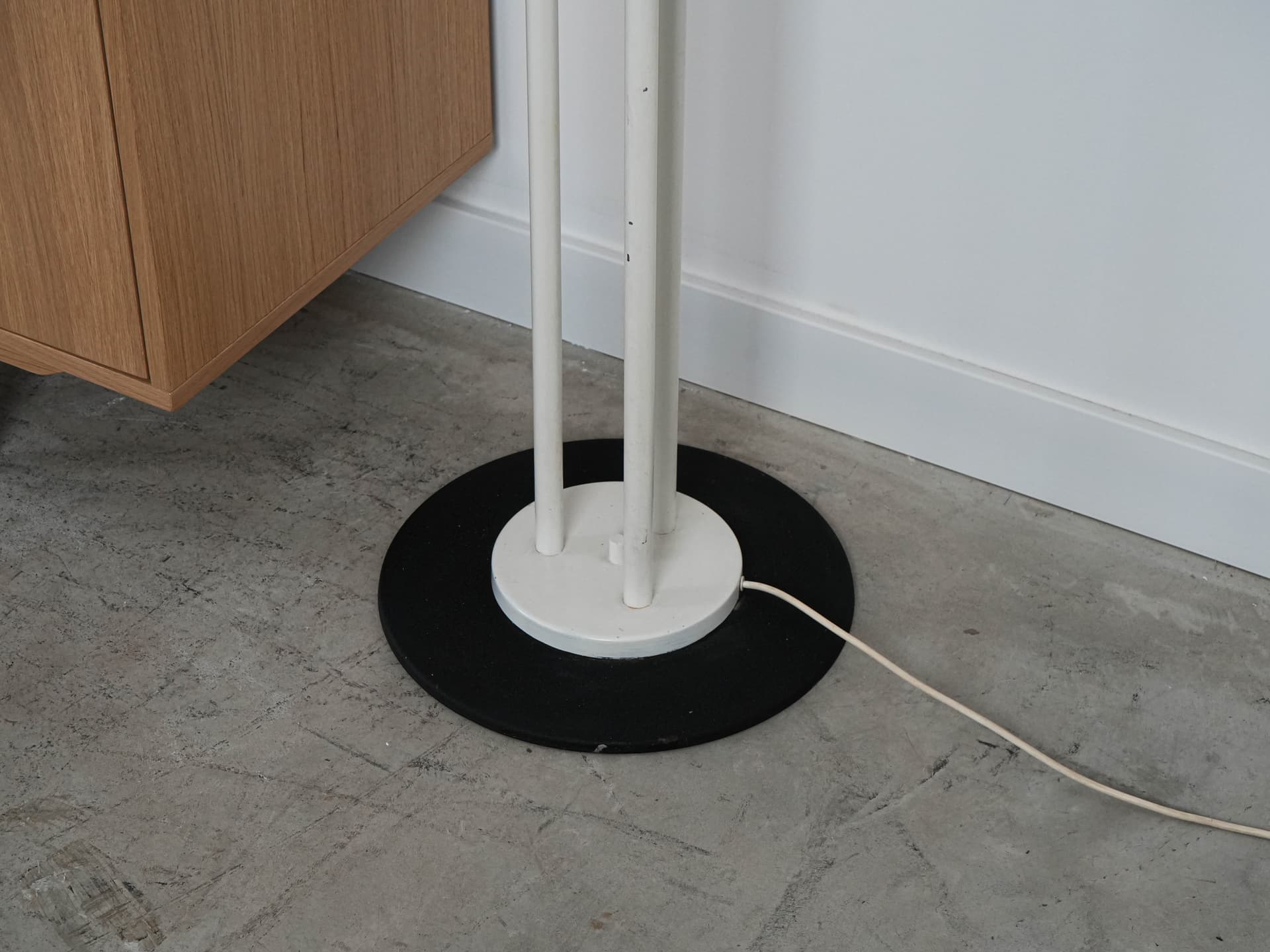 Floor lamp, clear Murano glass, white metal, Italy, 1970s. - 131082