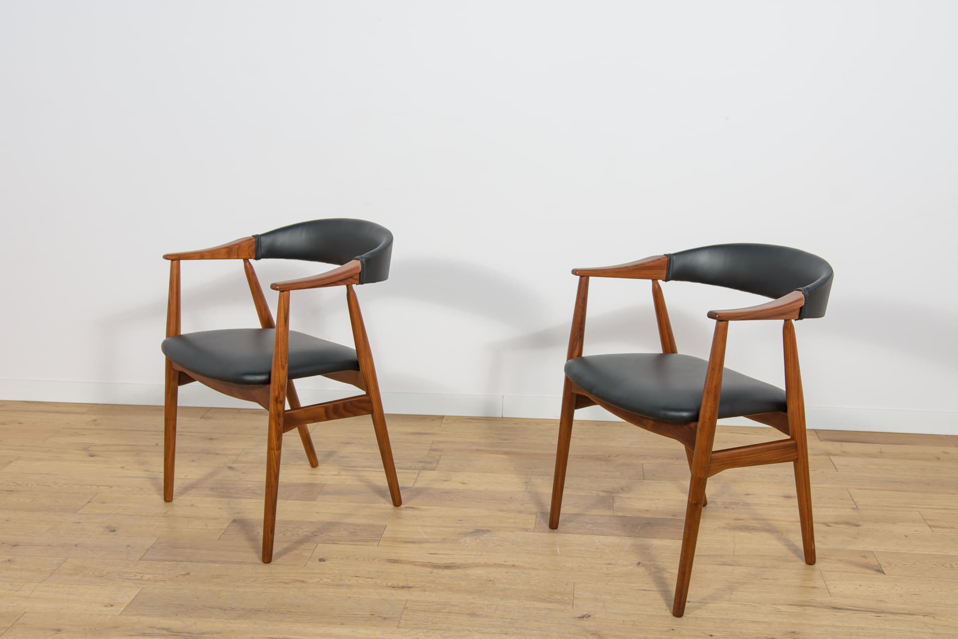 Fotel Model 213, proj. Th. Harlev, Farstrup Møbler, Dania, lata 60. - 131147