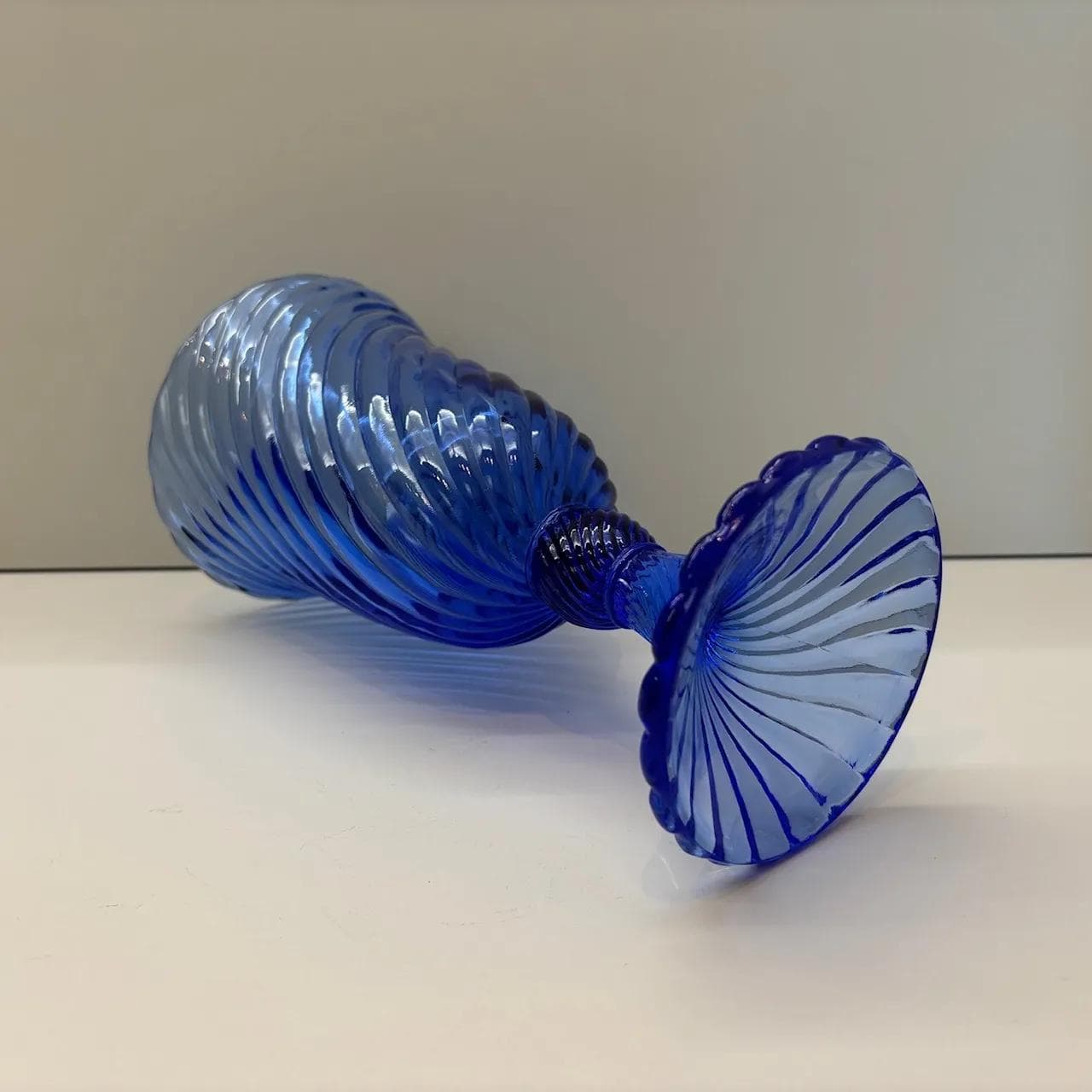Vase Spirelli, blue glass, by R. Serwicki, Poland, 1970s. - 8859