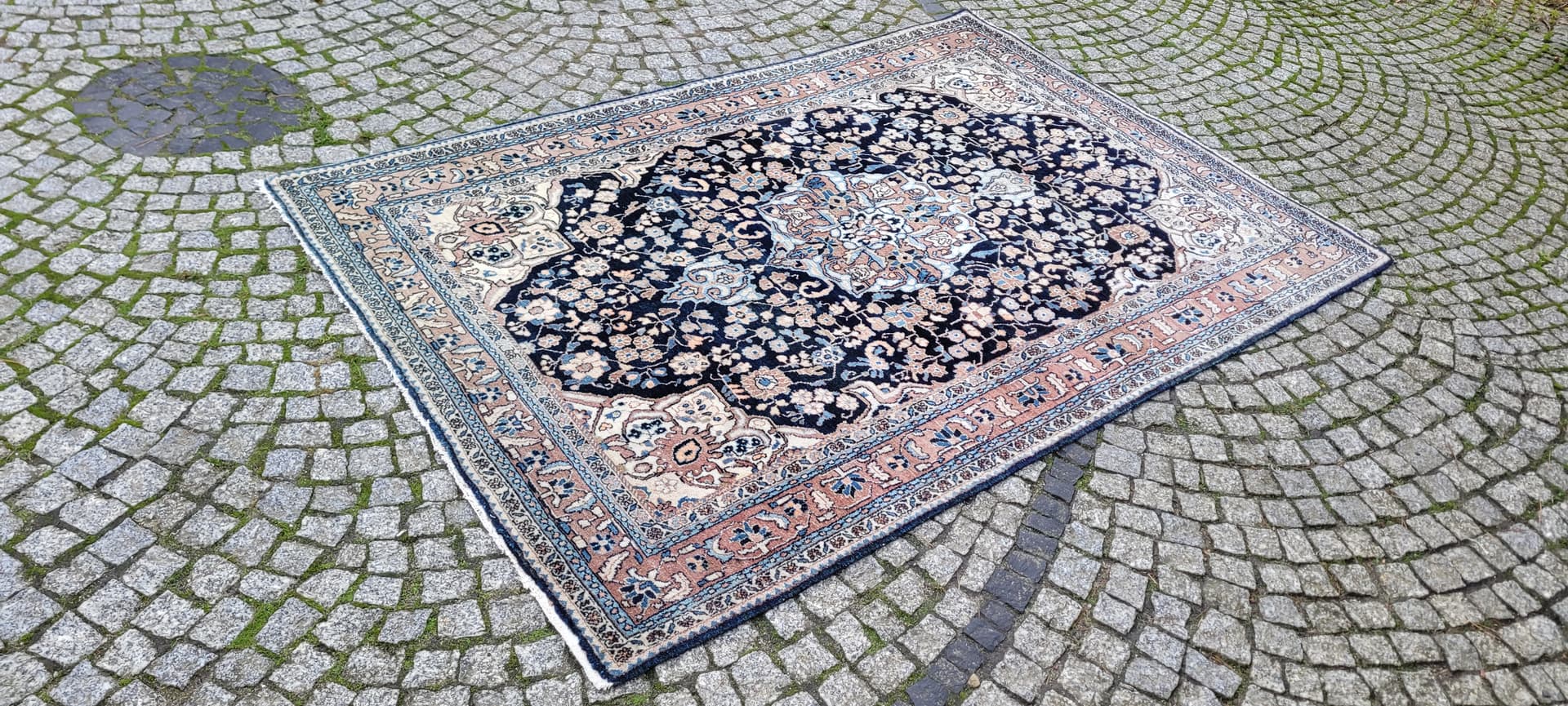 Dywan Faraghan, granatowy, wełna, Iran, początek XX w. - 131416