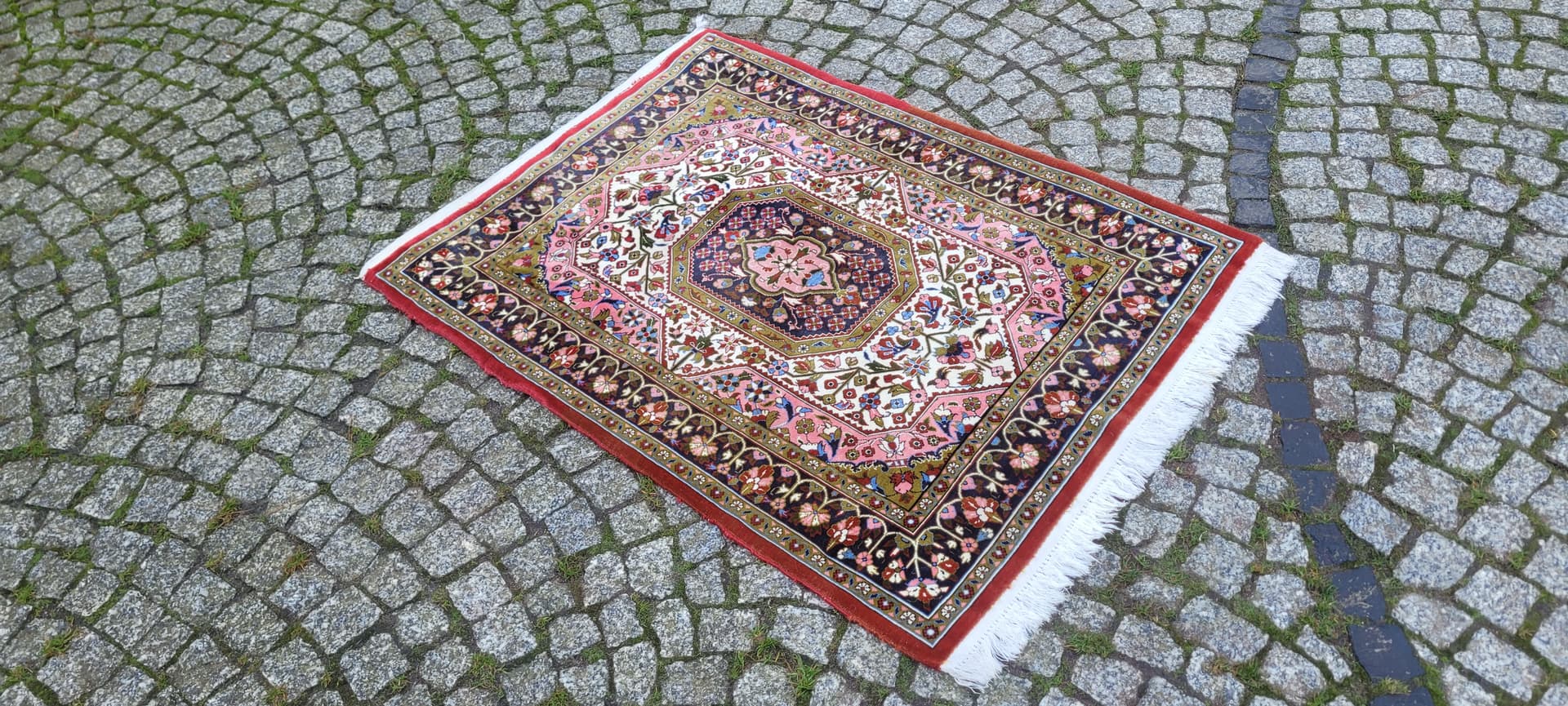 Rug Ghom, 120x85 cm, multicolor, silk wool, Iran - 131582