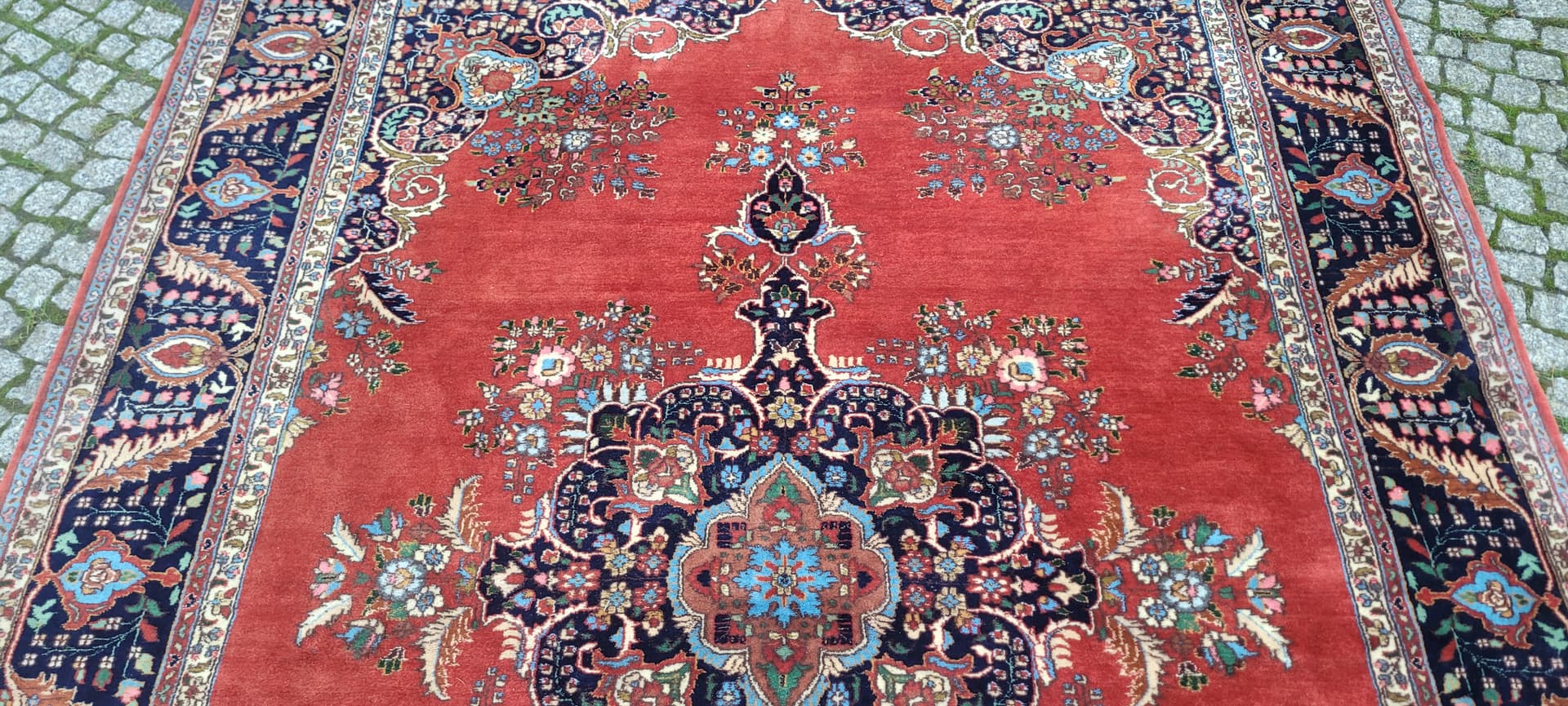 Dywan Kaszmar, czerwony, wełna, Indie, początek XX w. - 131651