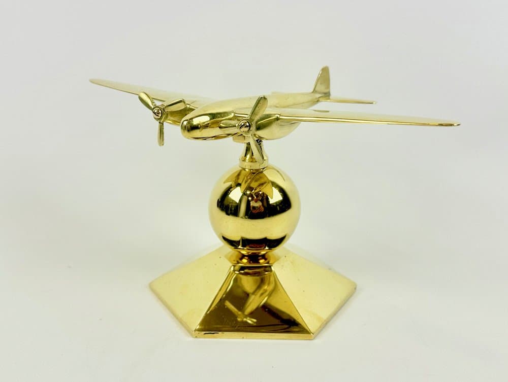 Model biurkowy samolotu Mosquito, złoty, mosiądz, Wielka Brytania, lata 40. - 149594