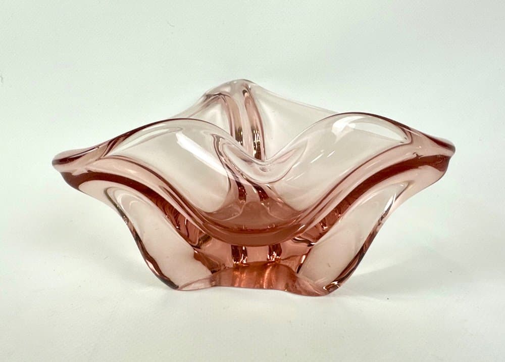 Popielniczka, różowy, szkło, proj. J. Hospodka, Czechosłowacja, lata 60. - 149668