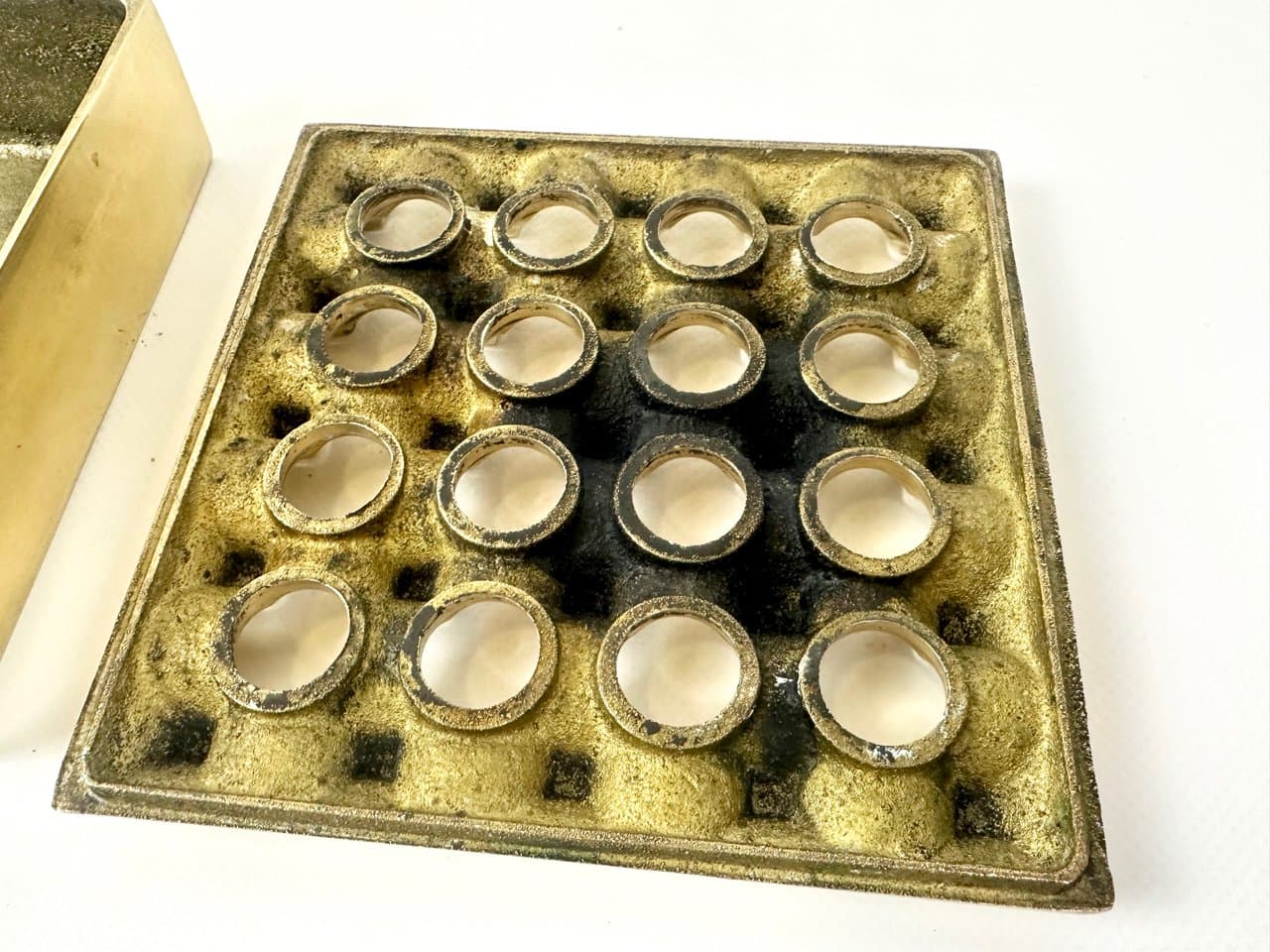 Popielniczka Ultima, złoty, mosiądz, Szwecja, lata 60. - 149784