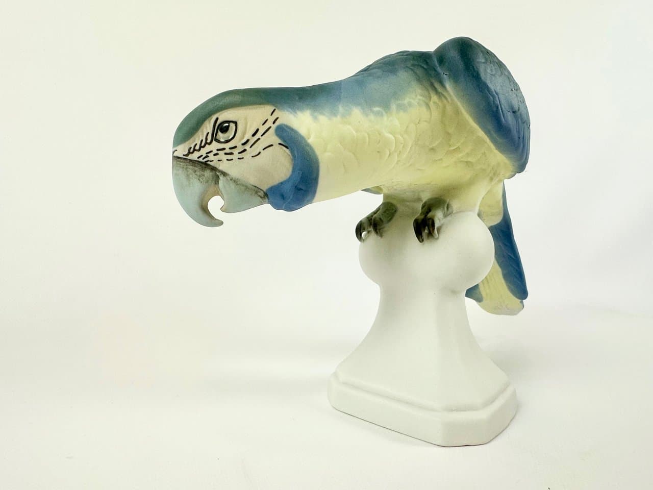 Figurka papuga, turkus, porcelana, Royal Dux Bohemia, Czechosłowacja, lata 60. - 149967