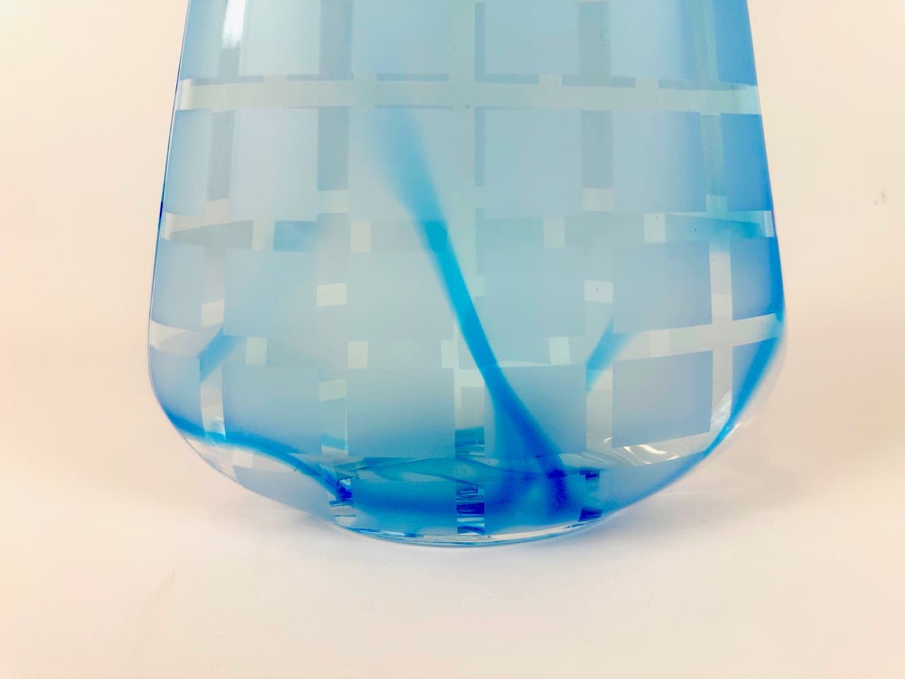 Wazon geometryczny, błękitny, szkło, Czechy, lata 60. - 149980