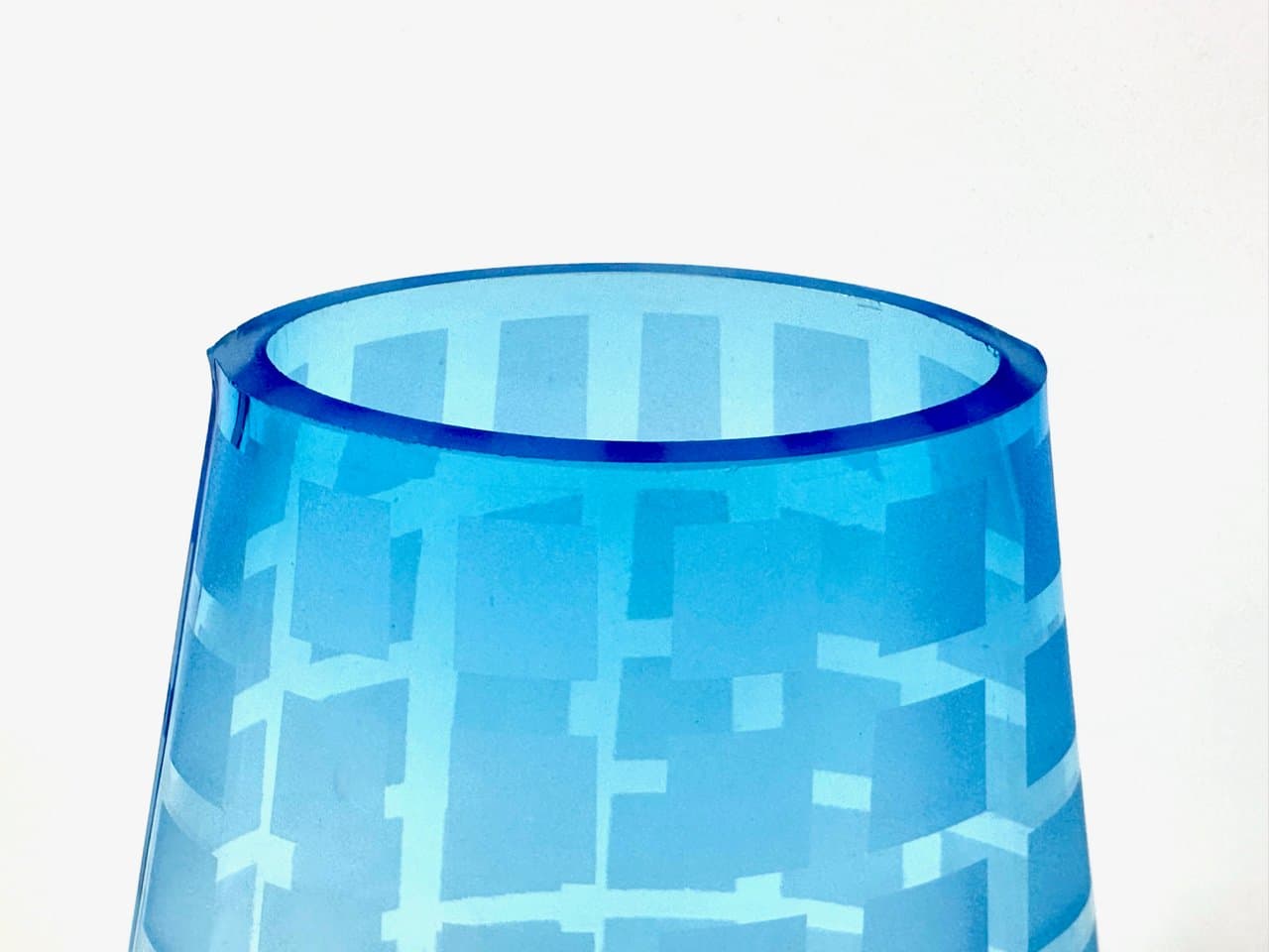 Wazon geometryczny, błękitny, szkło, Czechy, lata 60. - 149981