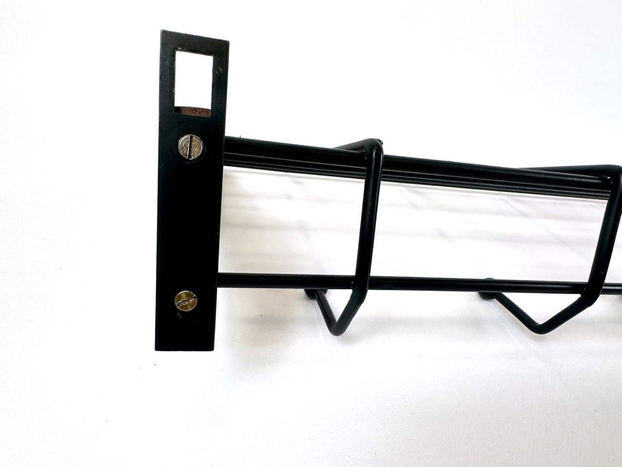 Wieszak ścienny String, teak brązowy, metal czarny, Niemcy, lata 60. - 150103