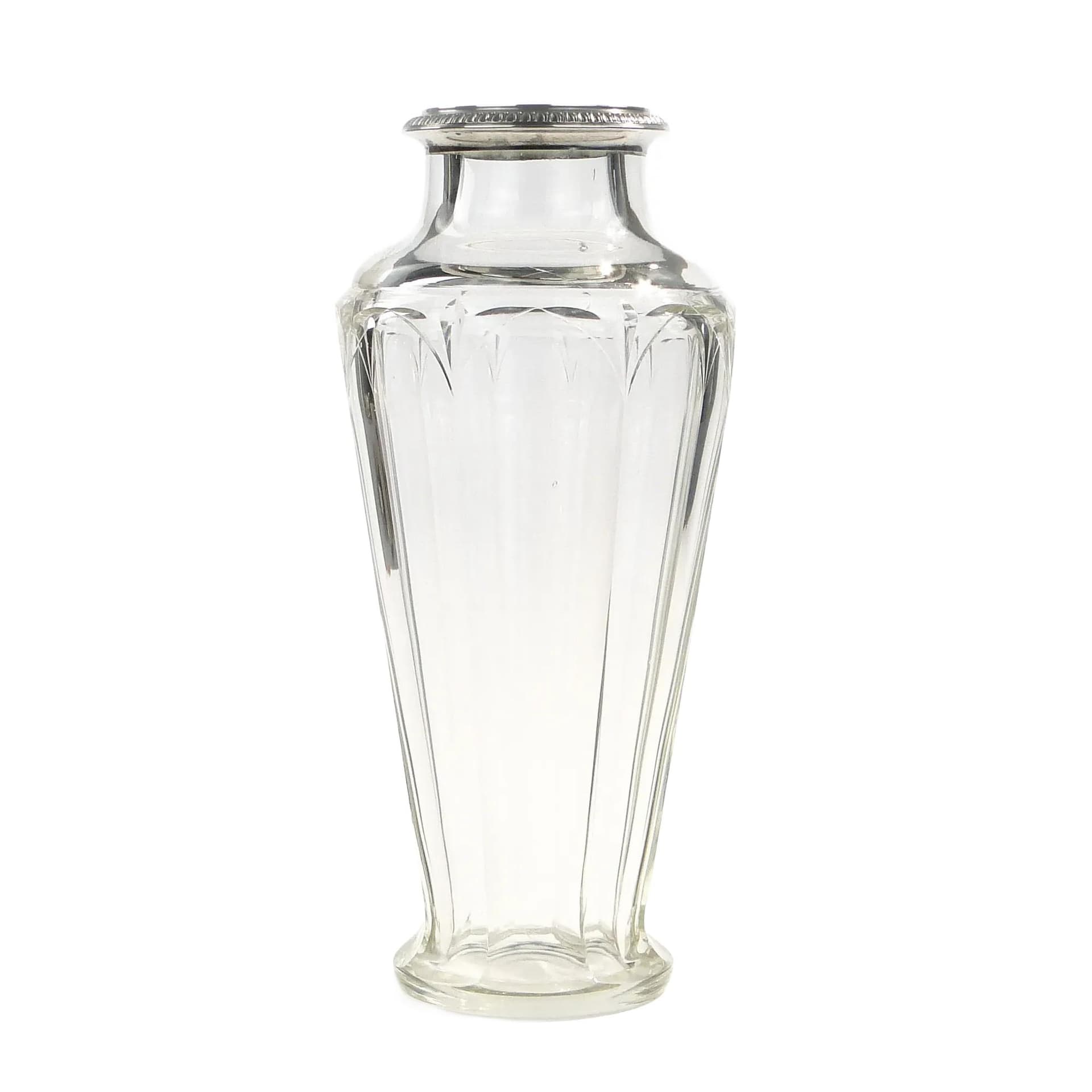 Vase Art Deco, transparent crystal, silver, Baccarat, France, 1930s.
