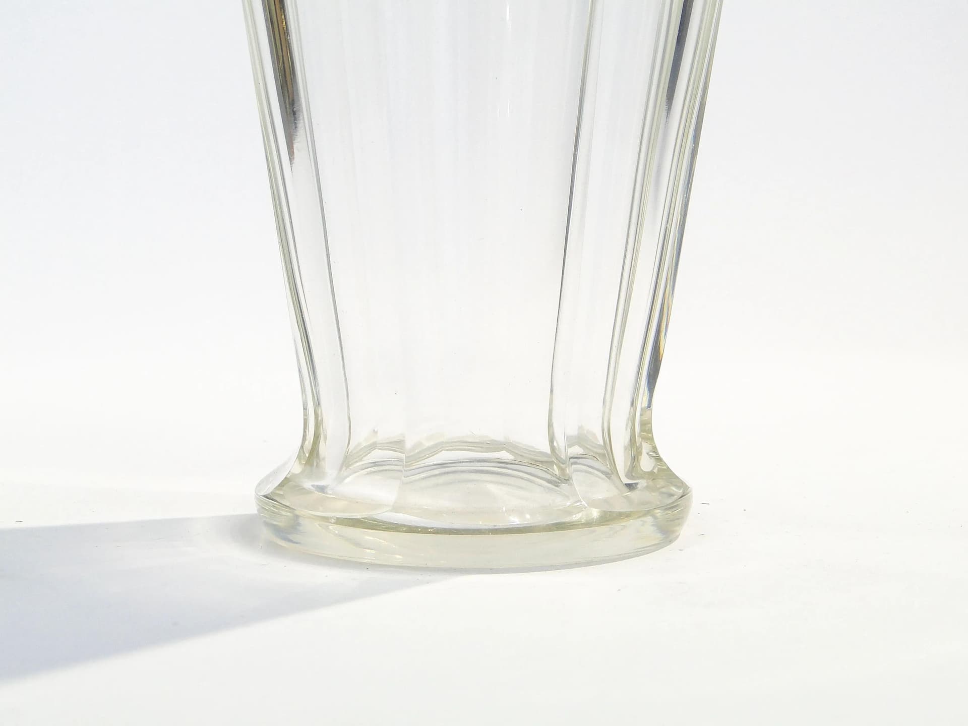 Vase Art Deco, transparent crystal, silver, Baccarat, France, 1930s. - 9031