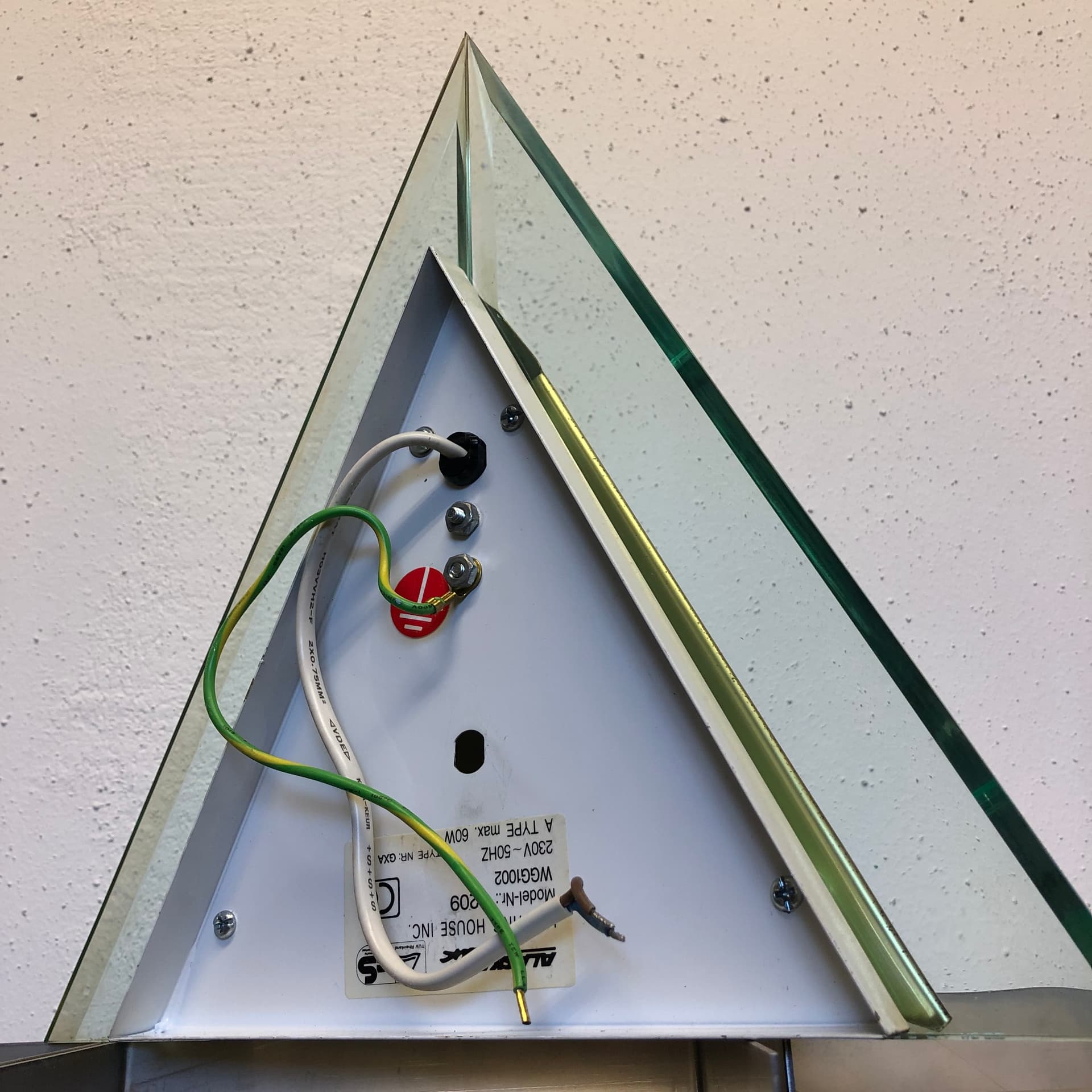 Pair of wall sconces Art Deco, gilt metal, acrylic, Germany, 1990s. - 131817