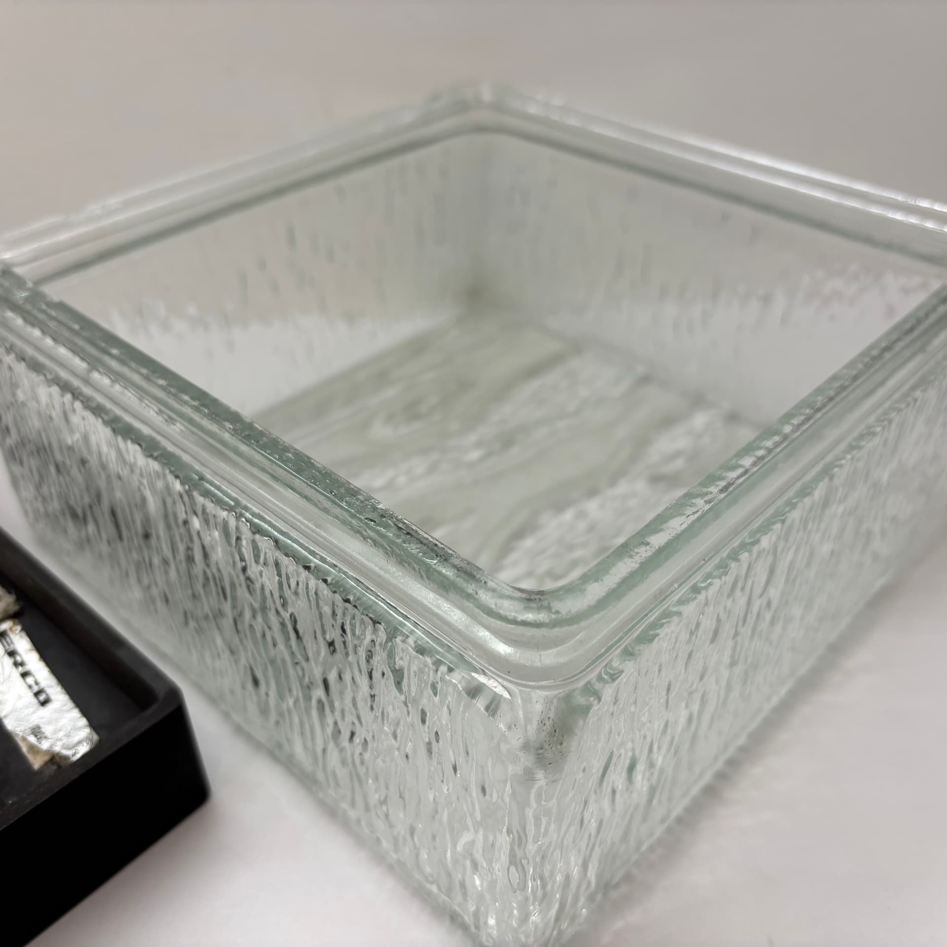 Kinkiet, transparentne szkło, bakelit czarny, ERCO, Niemcy, lata 70. - 131839