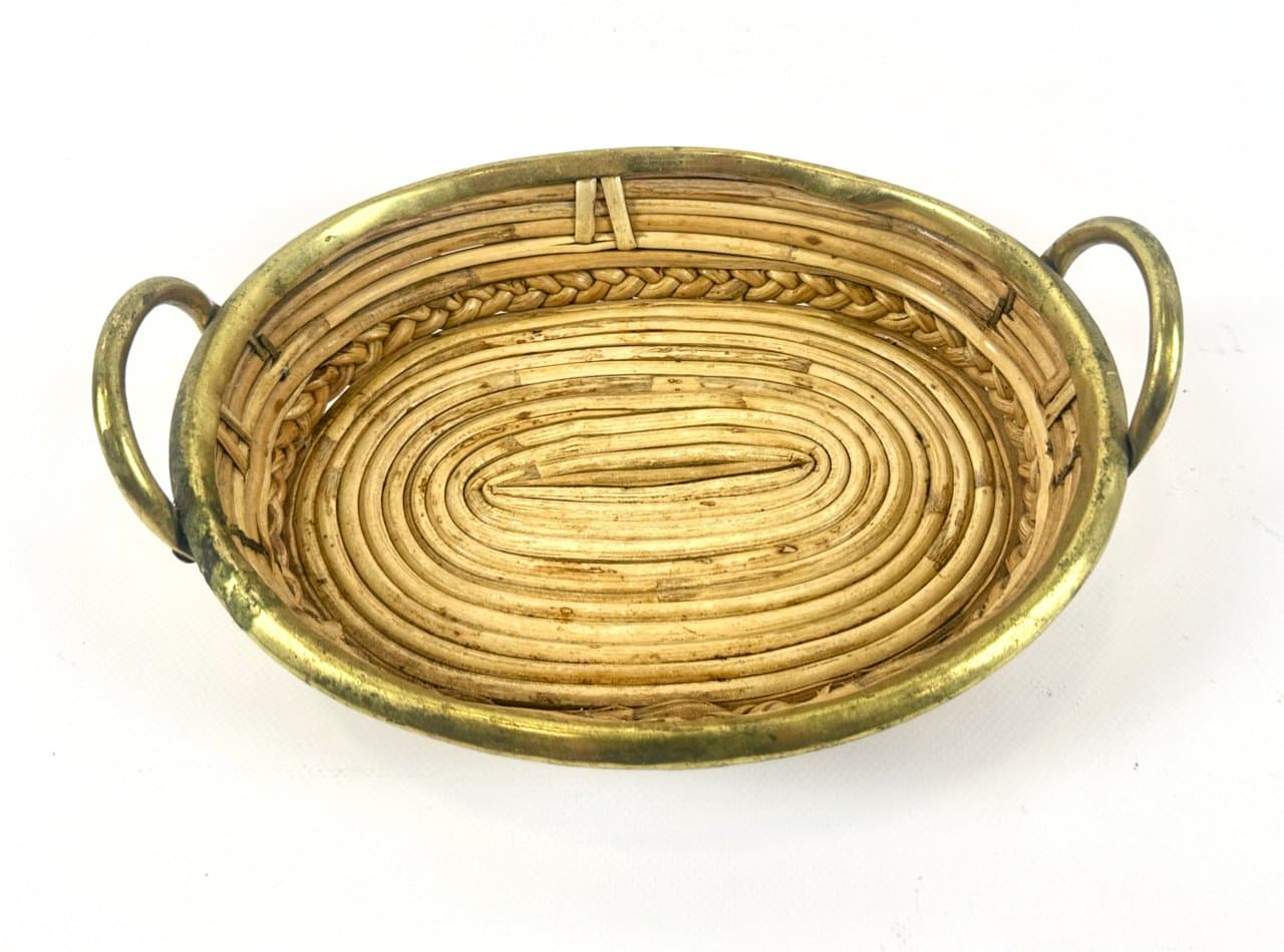 Basket centerpiece, blonde rattan, brass, Italy, 1960s. - 150174