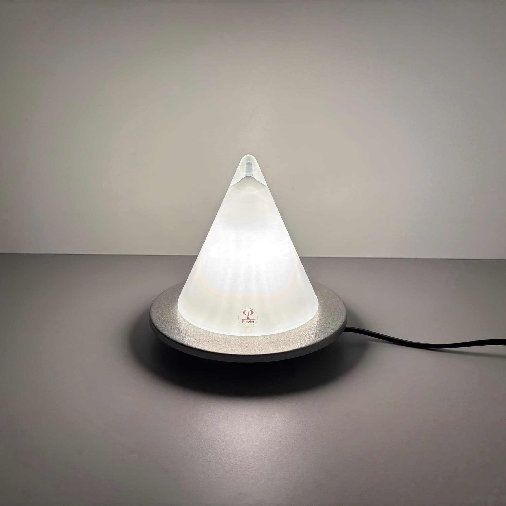 Lampka nocna, ivory white szkło, Peill&Putzler, Niemcy, lata 80. - 131855