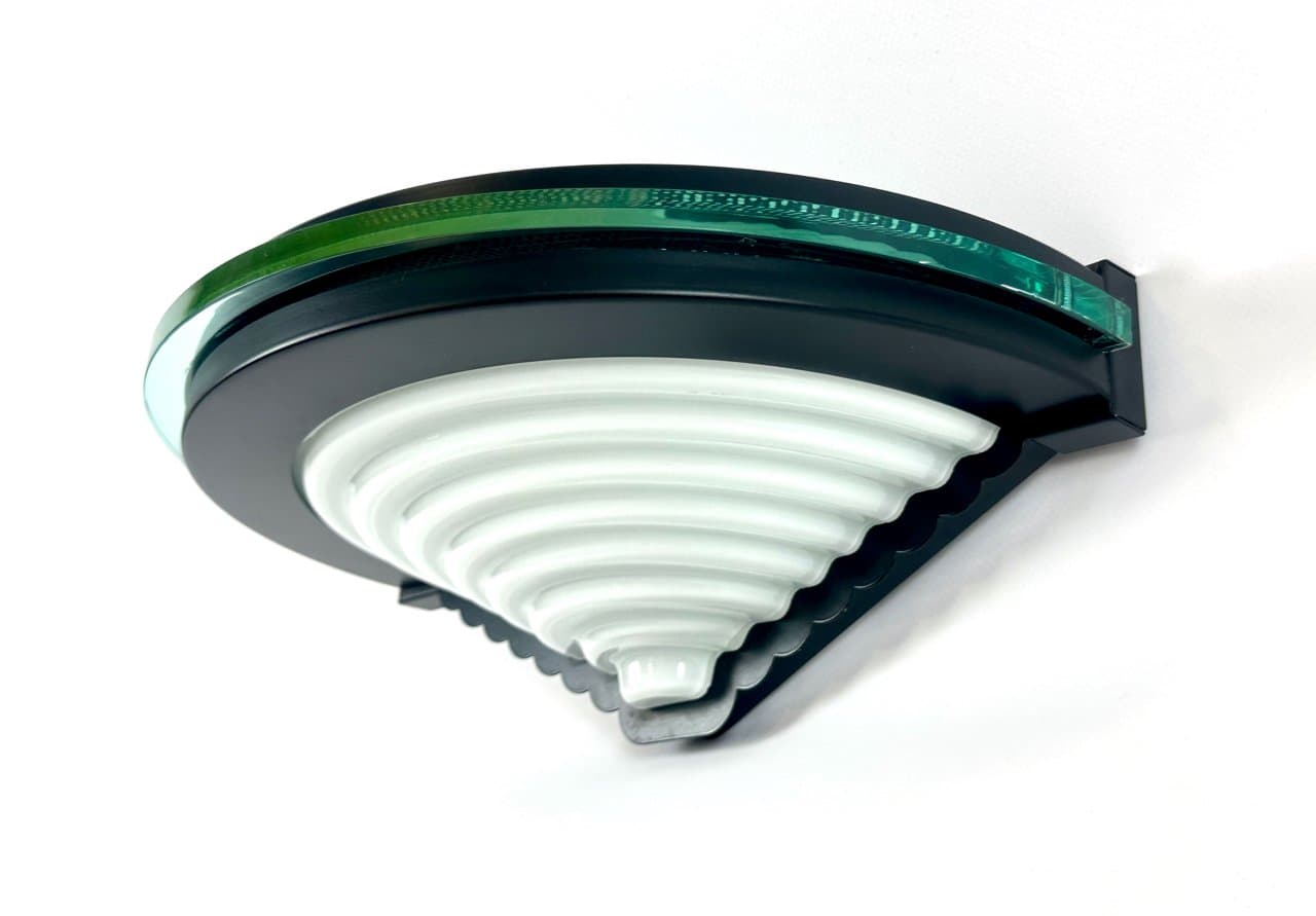 Kinkiet Cister, postmodernizm, metal czarny, akryl biały i zielony, Ikea, Szwecja, lata 80. - 150263