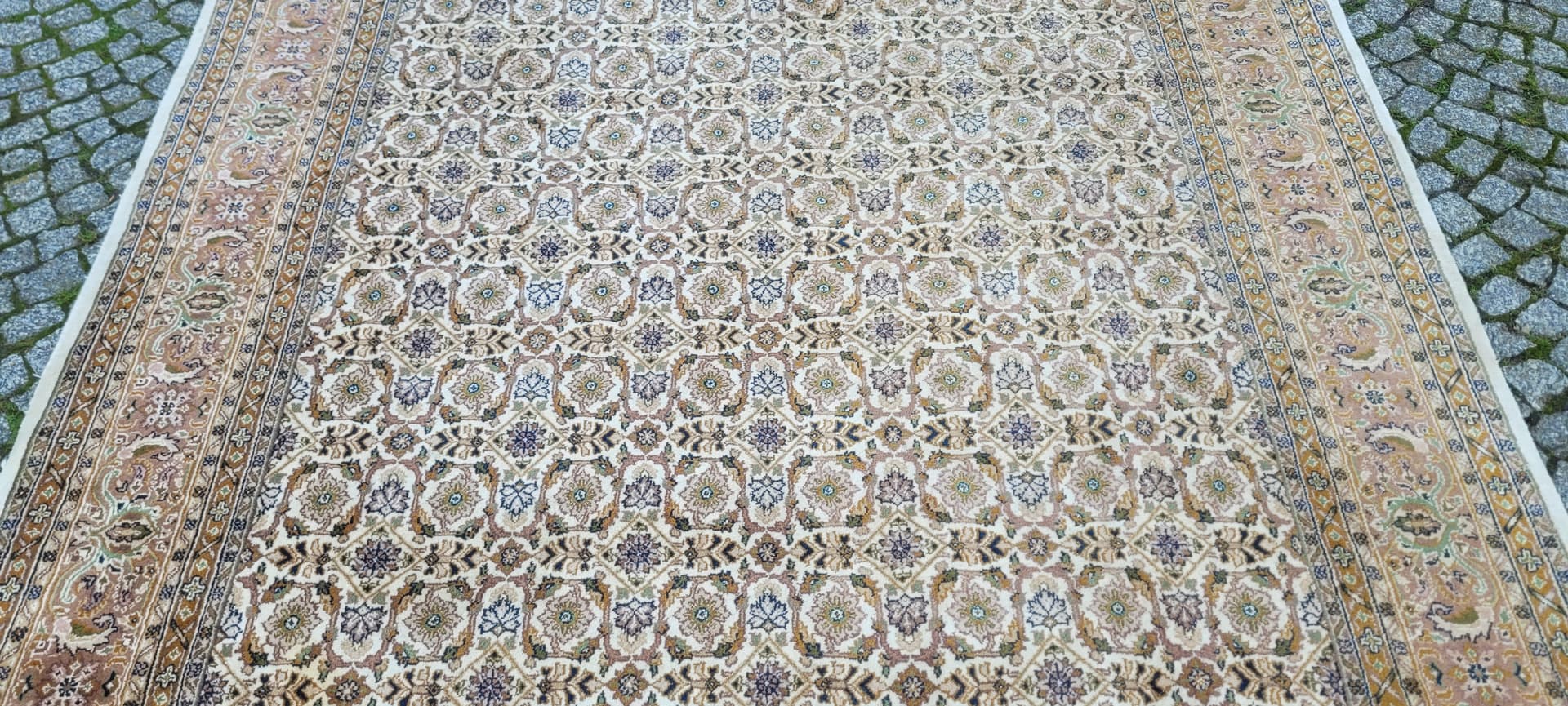 Rug Indo Bidjar 200x330cm, ivory, wool, India, 1980s. - 131867