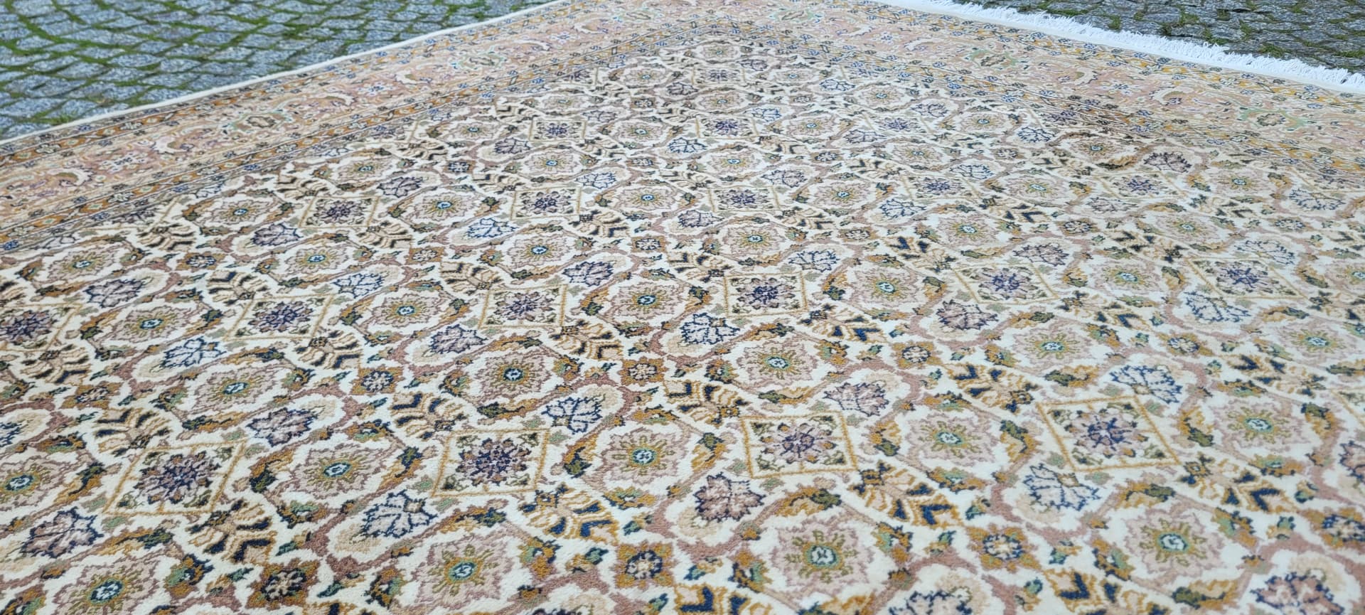 Rug Indo Bidjar 200x330cm, ivory, wool, India, 1980s. - 131869