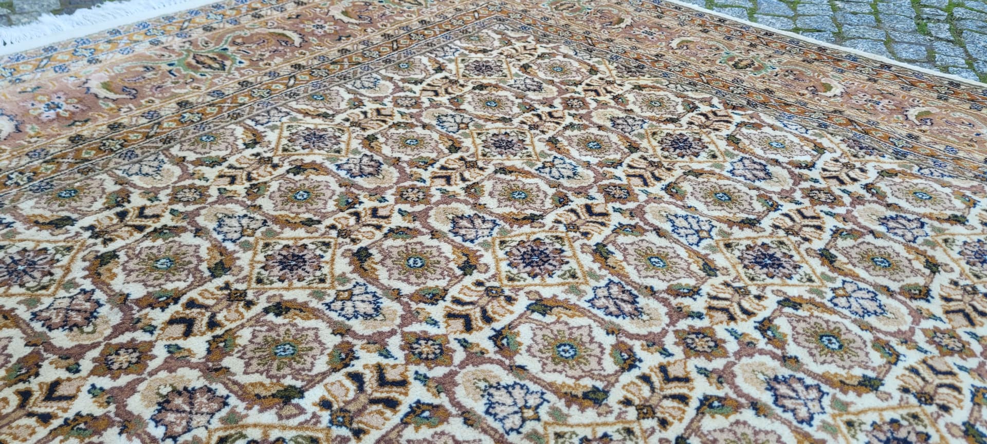 Rug Indo Bidjar 200x330cm, ivory, wool, India, 1980s. - 131870