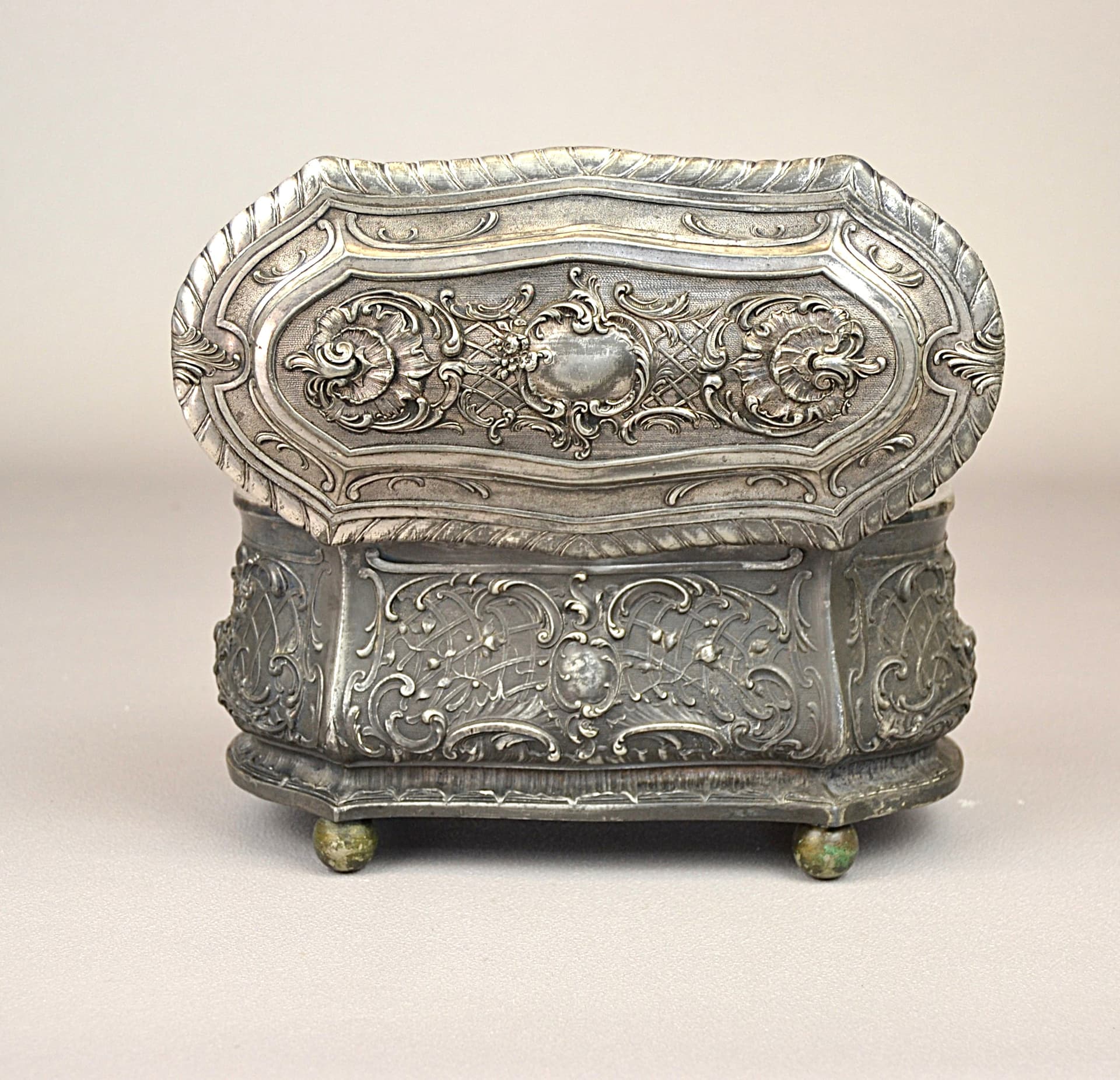 Decorative Box Rococo, silver metal, WMF, Germany, 19th c. - 1086