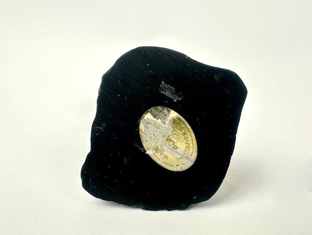 Zestaw dwóch figurek Inuitów, czarny, żywica, Boma, Kanada, lata 70. - 150681